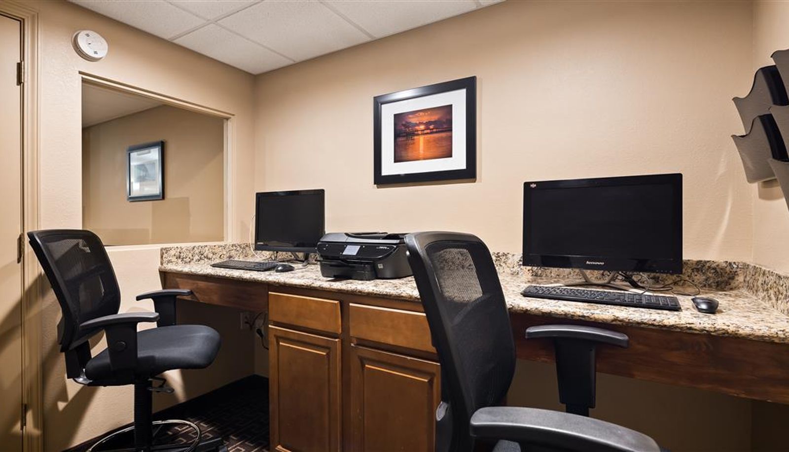 Business center - Best Western Milton Inn