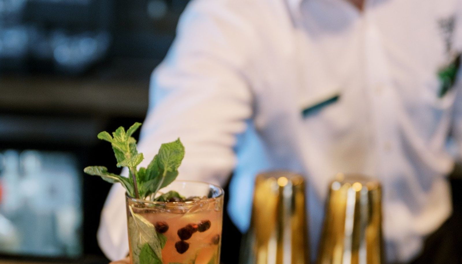 Bar - Black Diamond Lodge