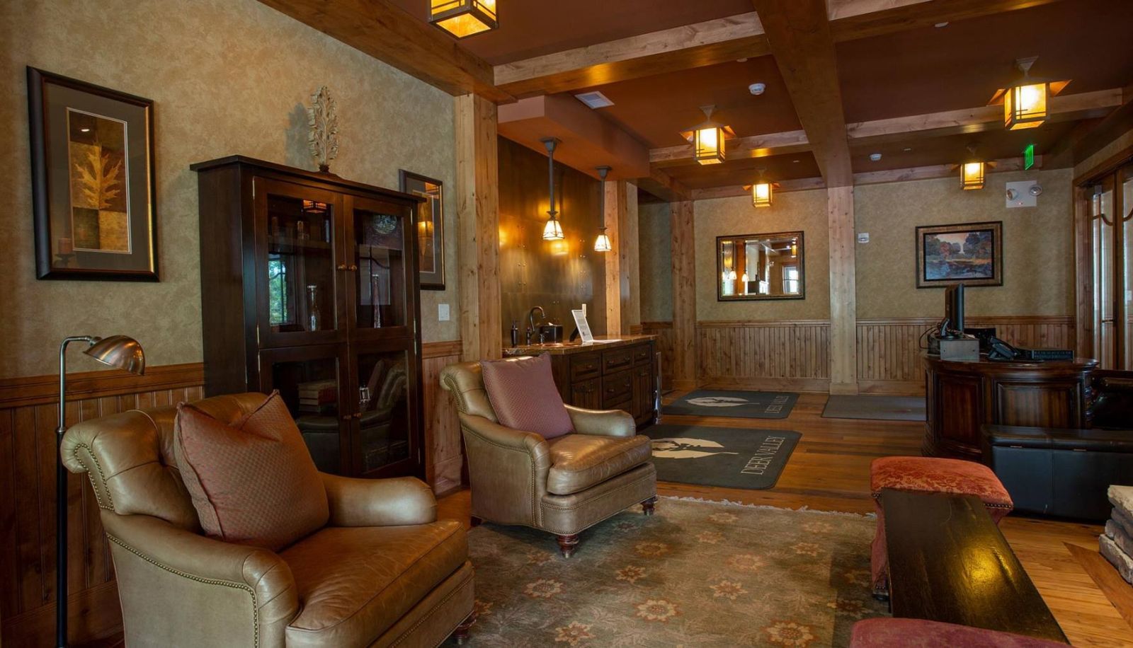 Lobby - Empire Pass Luxury Collection