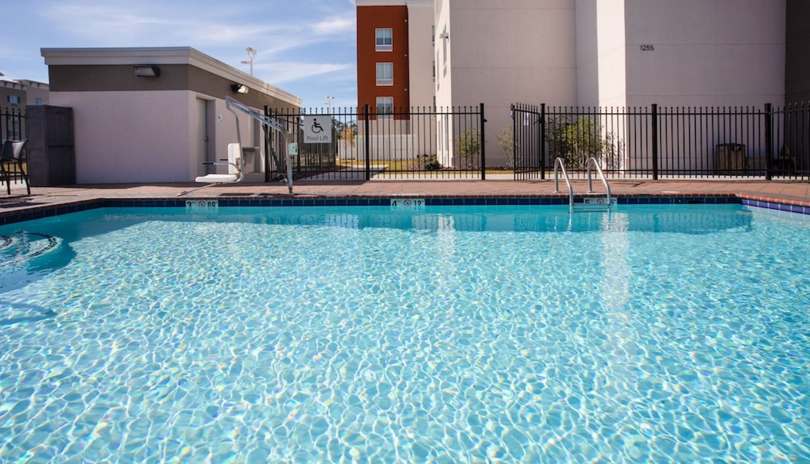 Pool - Holiday Inn Express SLIDELL by IHG