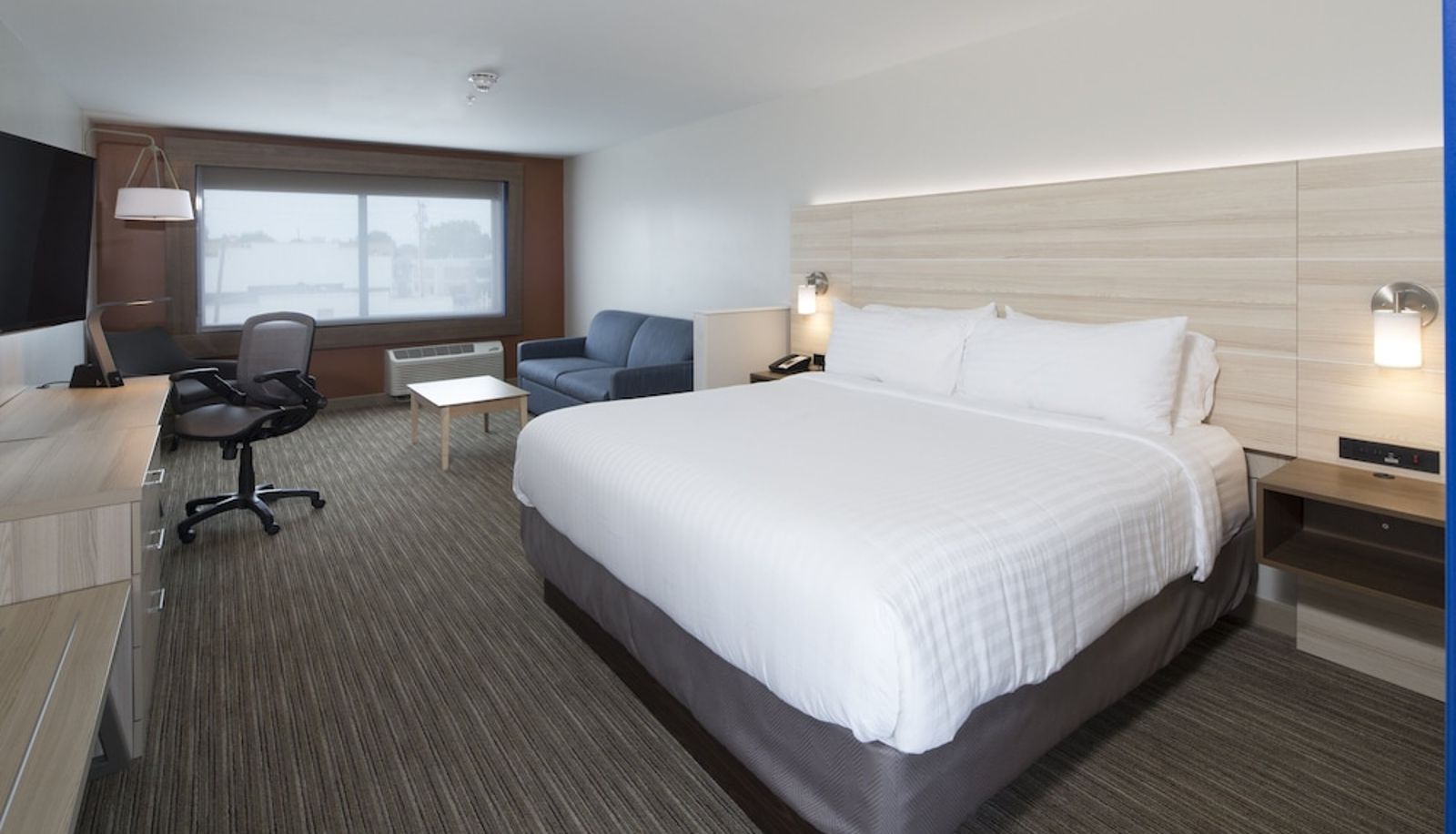 Suite - Holiday Inn Express & Suites ALPENA - DOWNTOWN by IHG