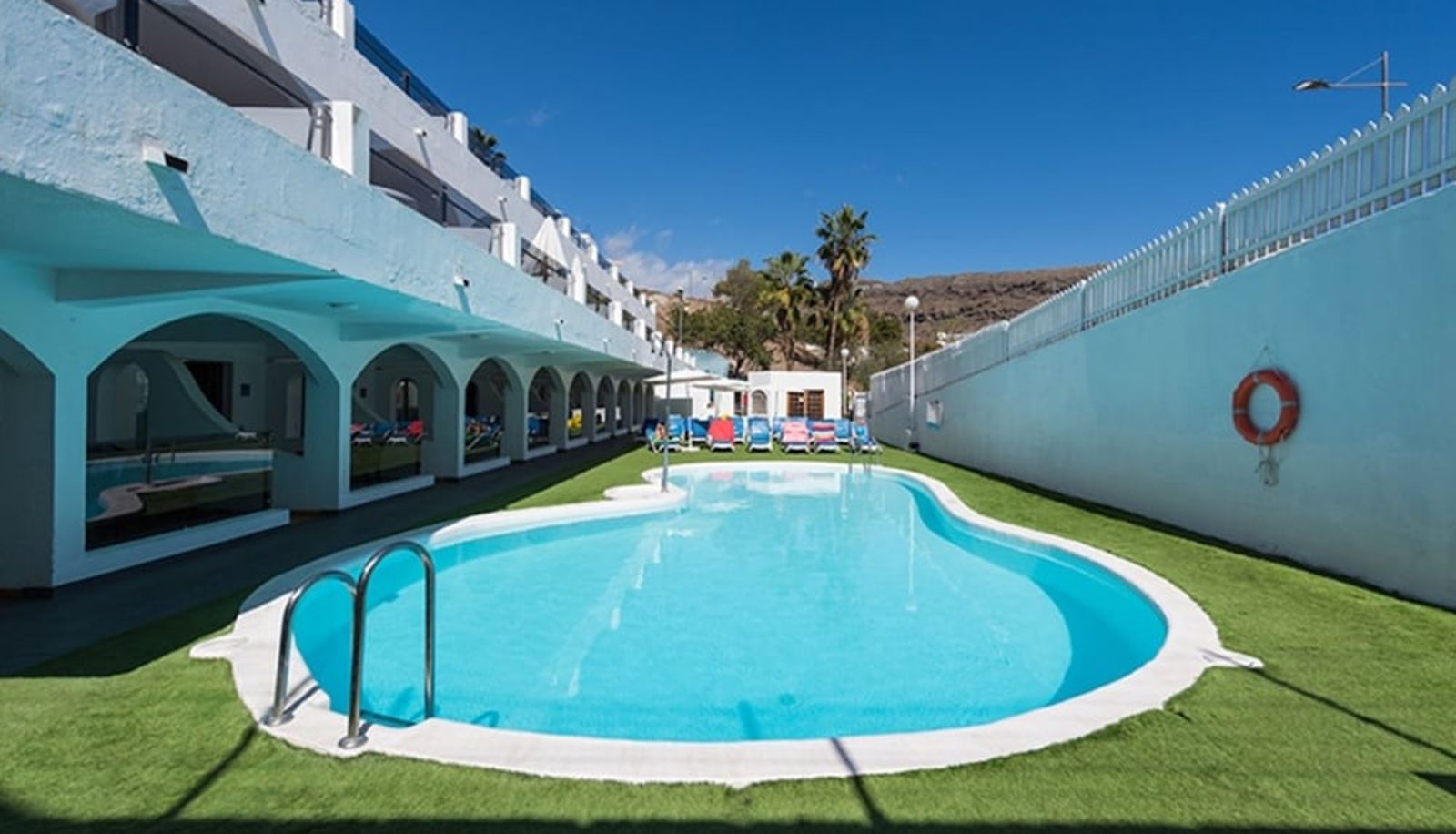 Piscine - eó Corona Cedral
