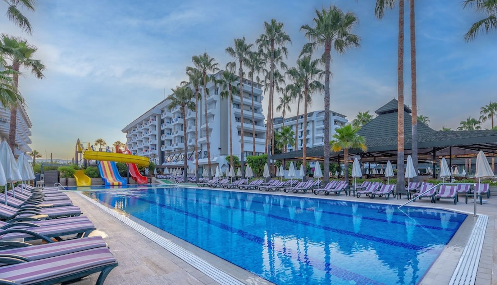Piscina - Meryan Hotel - All Inclusive