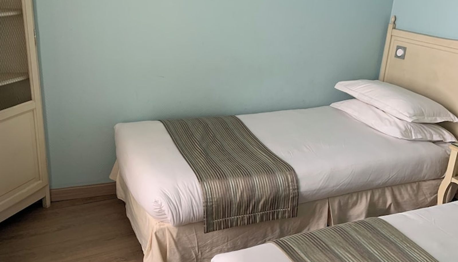 Chambre quadruple - Hôtel Médieval