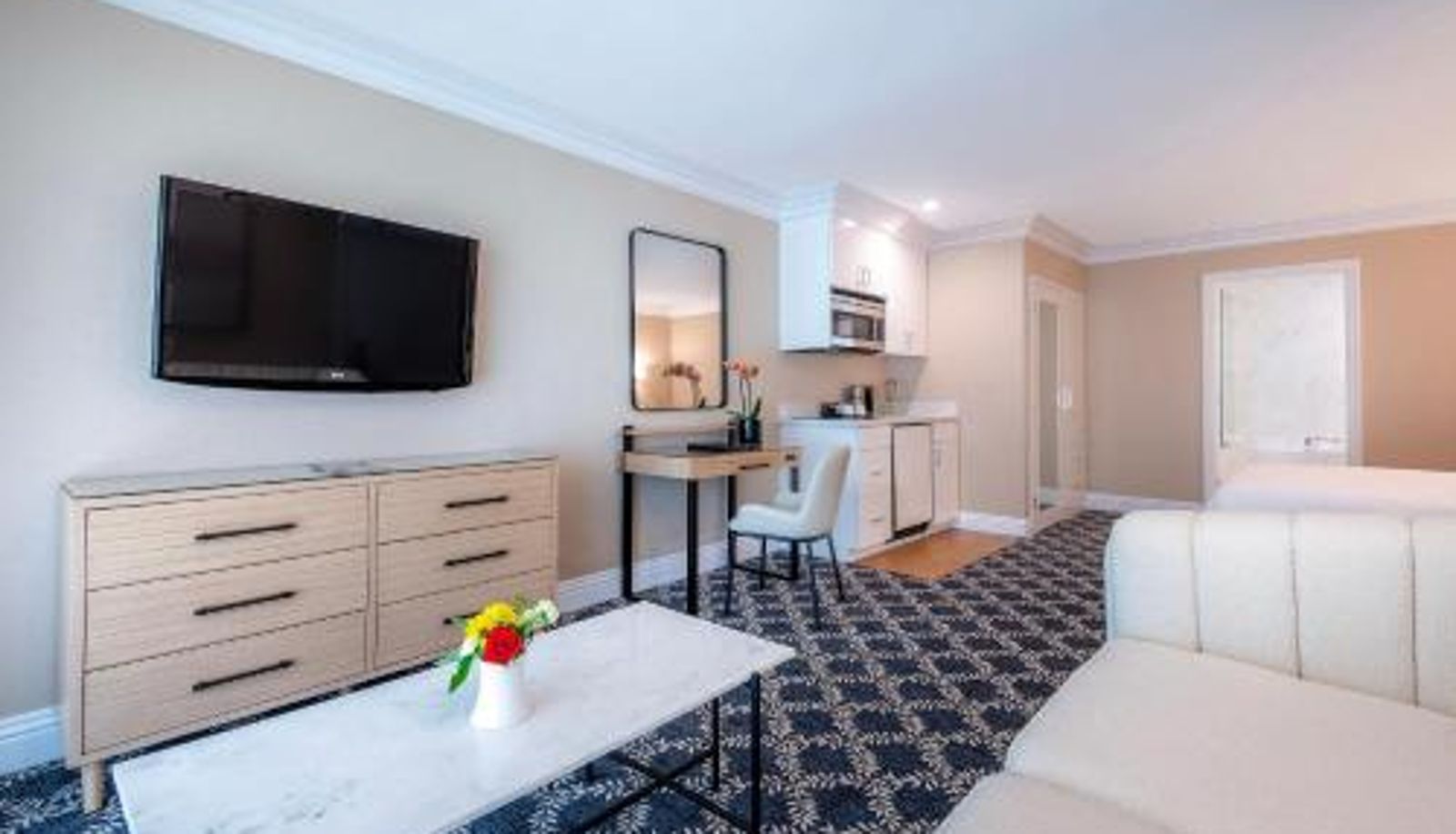 Zimmer - Beverly Hills Plaza Hotel & Spa