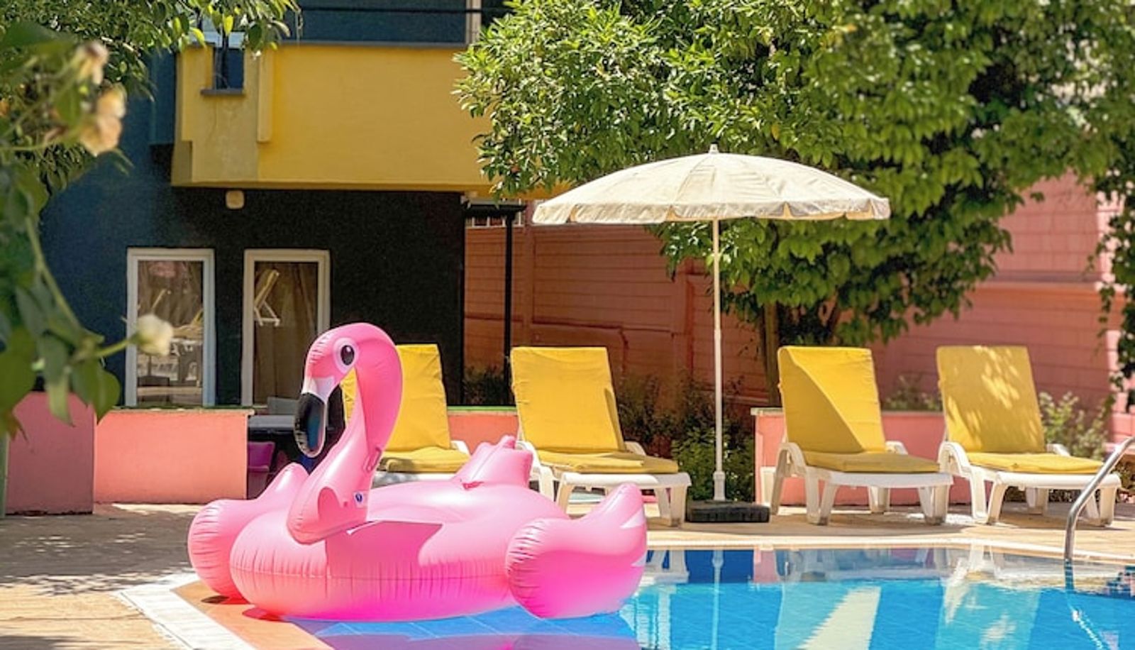Piscina - Gold Twins Boutique Hotel
