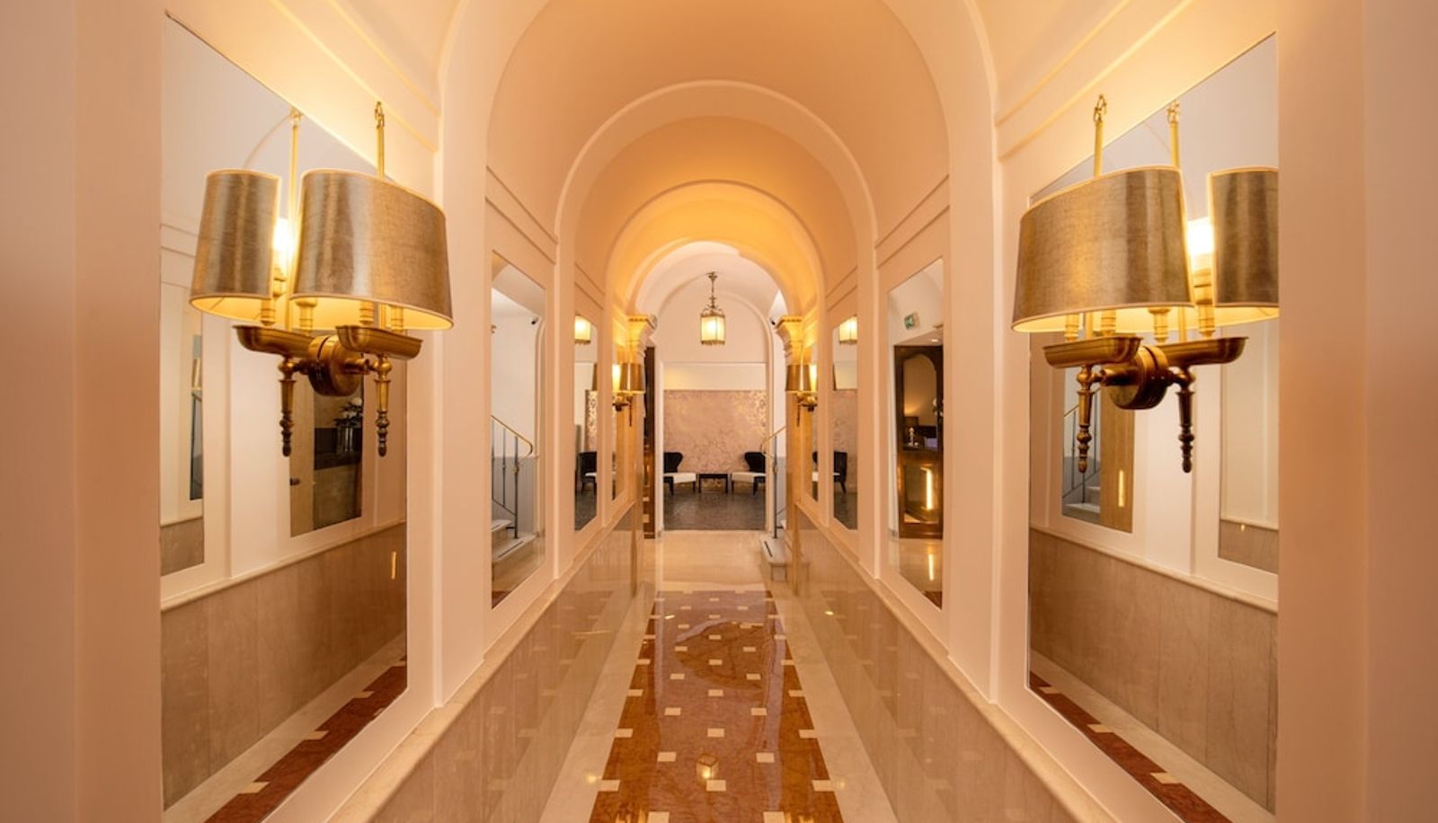 Info - Hotel del Corso