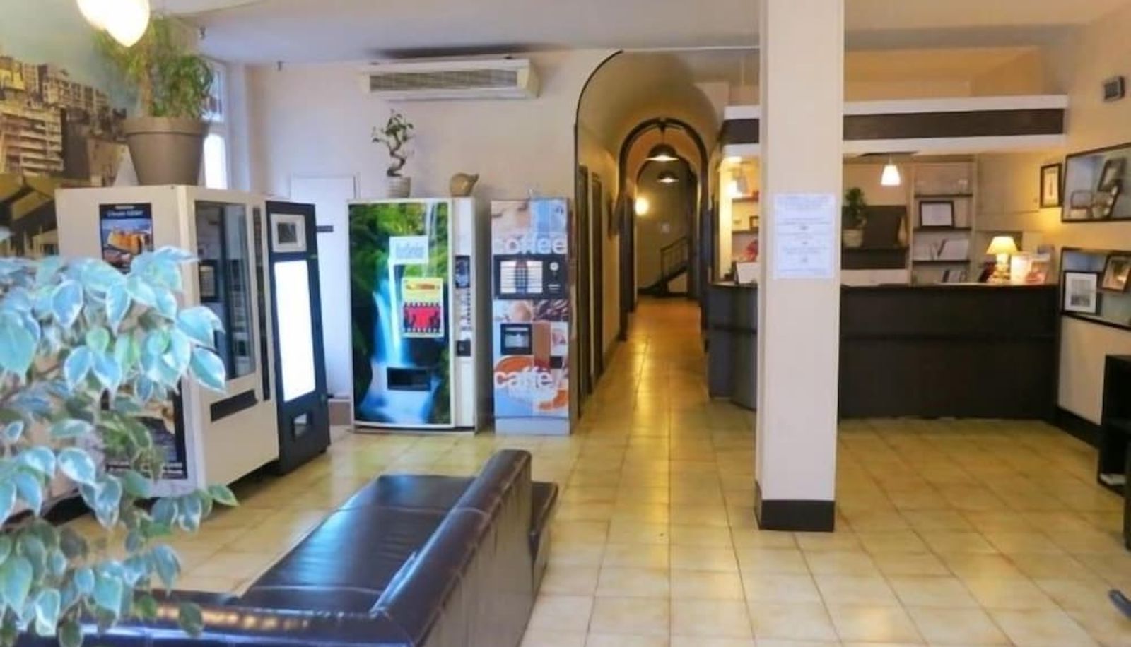 Hall - Hotel de la Prefecture