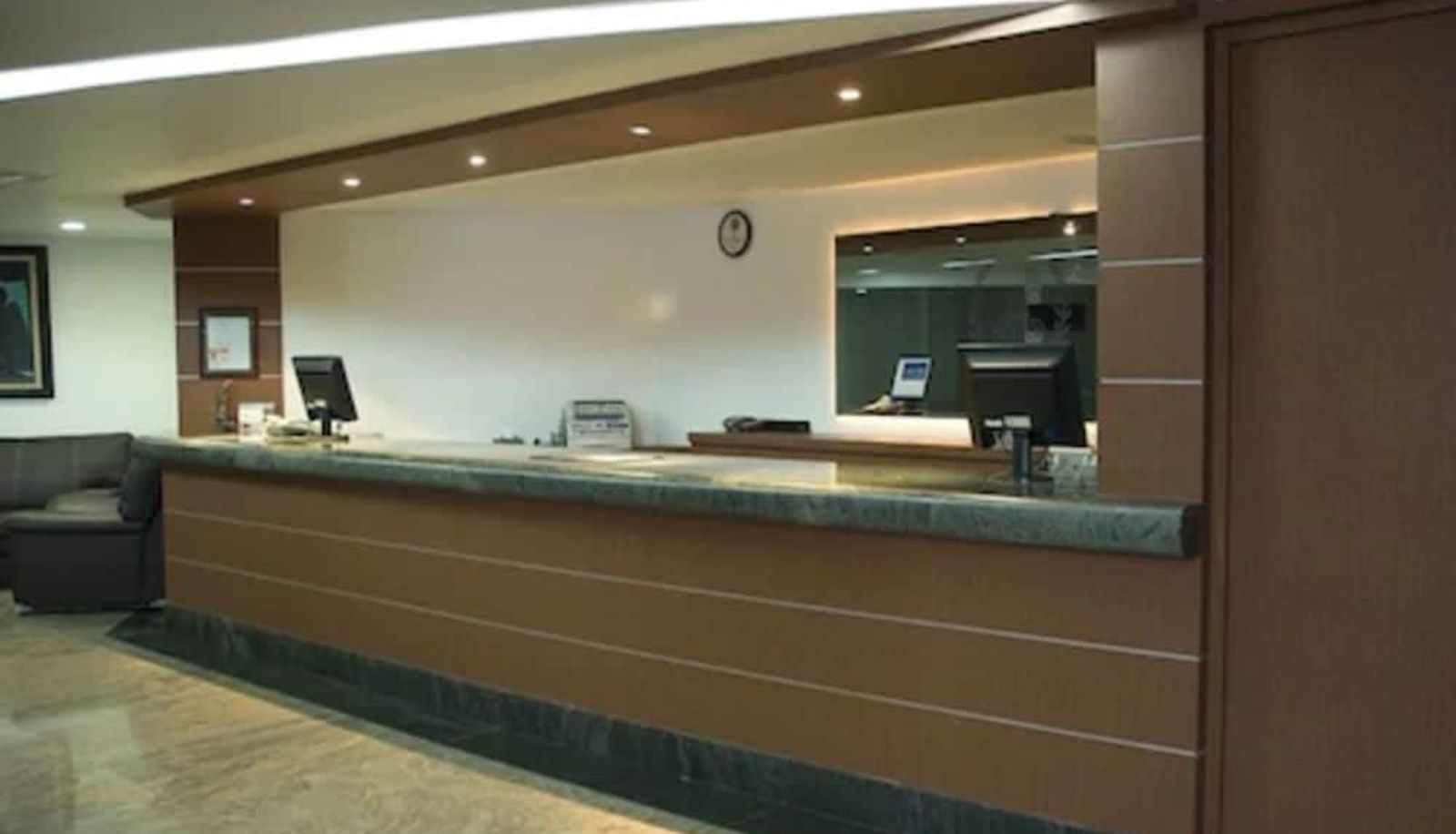 Recepción - Hotel Astor