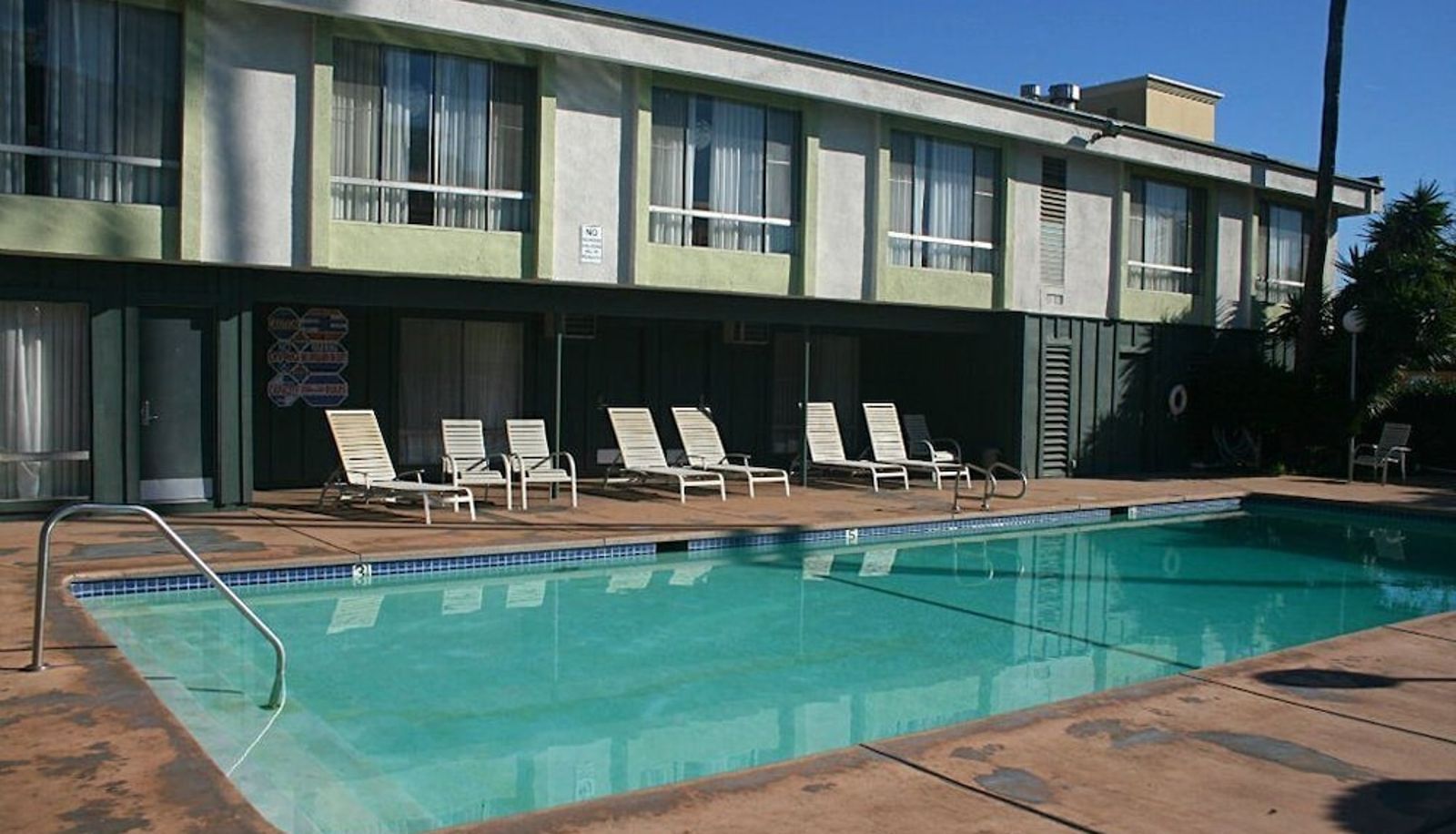 Piscina - VAGABOND INN LOS ANGELES AT US