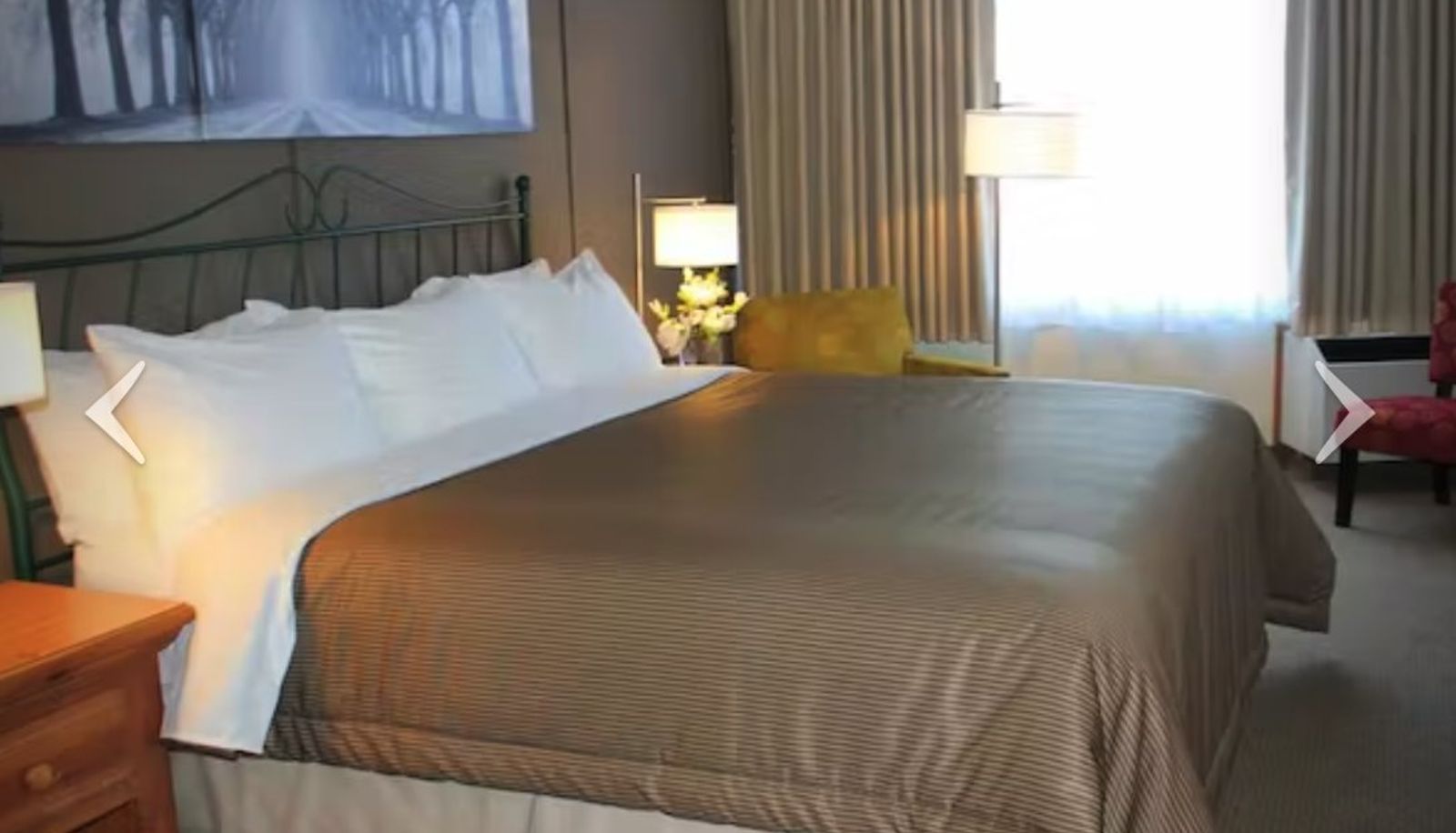 Room - Confederation Place Hotel
