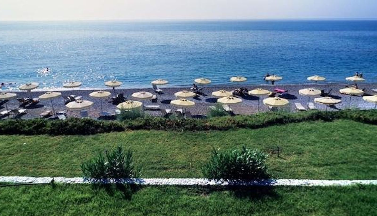 Strand - Lutania Beach Hotel