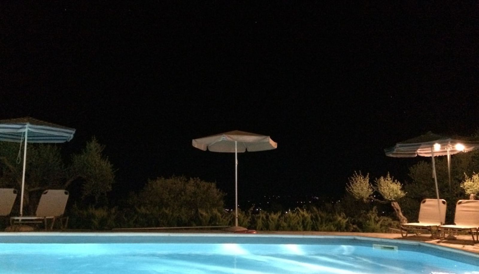 Piscina - Manolia Studios
