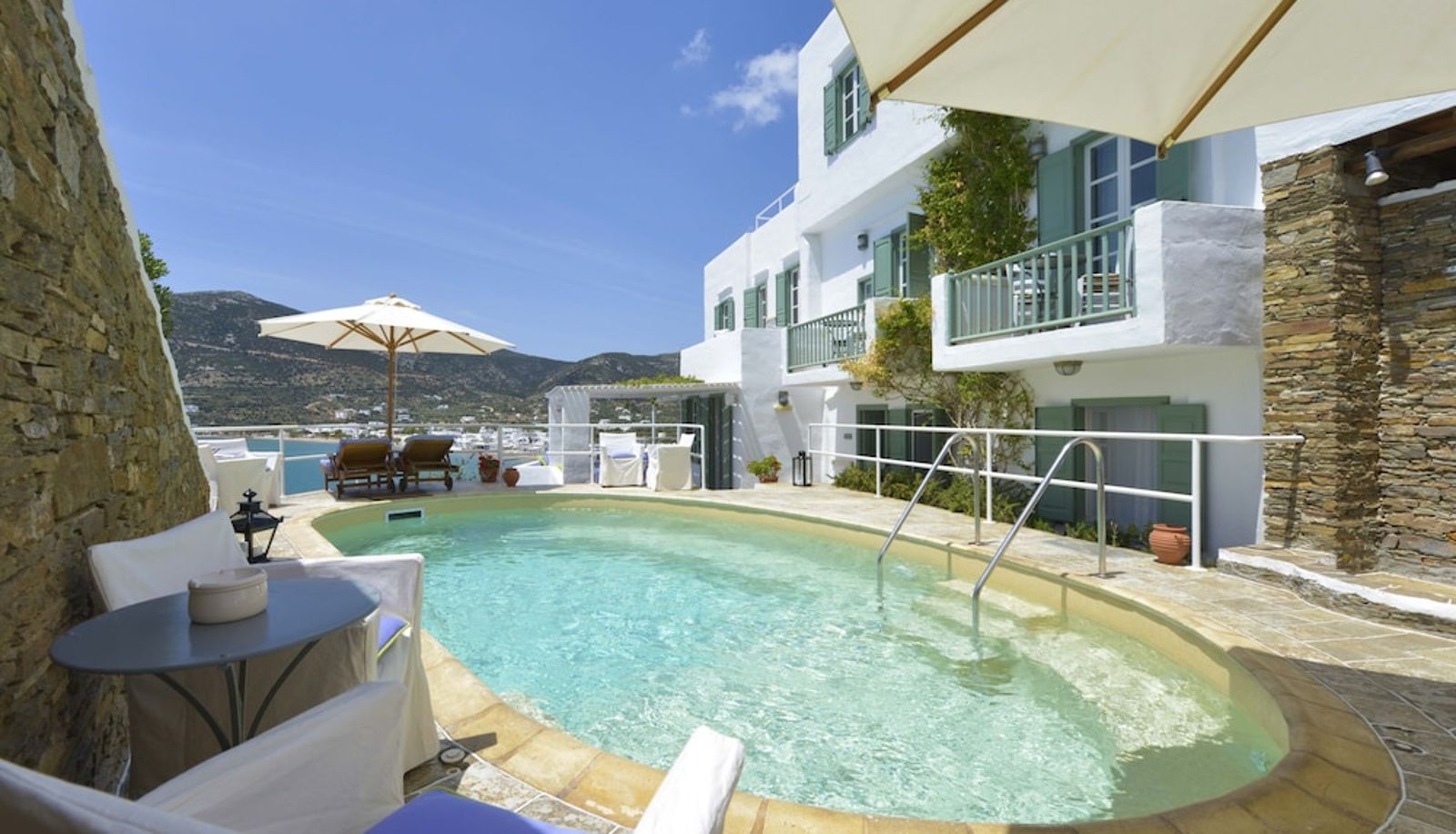 Pool - Niriedes Hotel