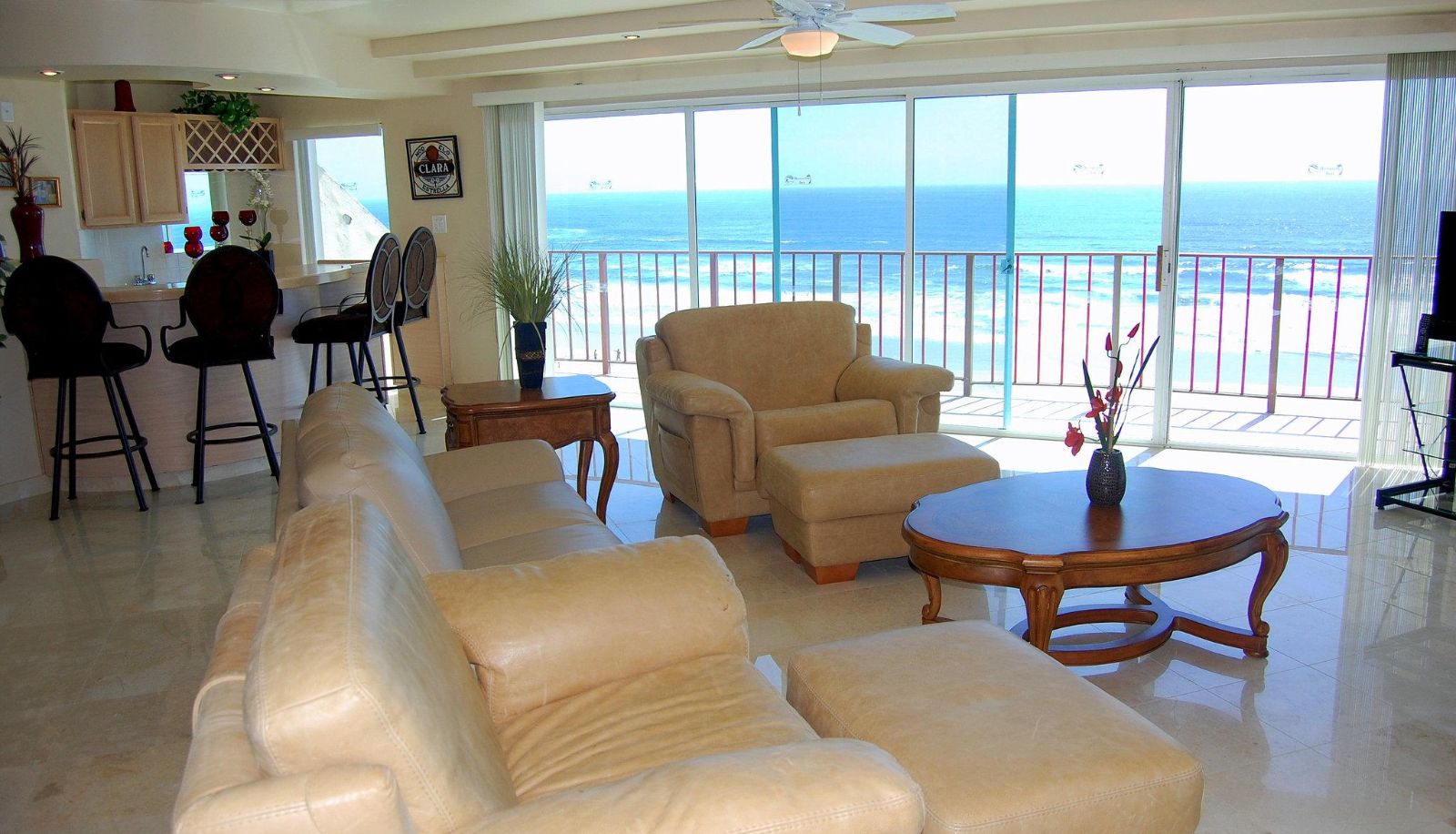 Pokój - Rosarito Inn Condominium Hotel Suites