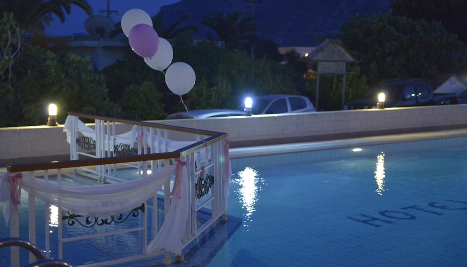 Pool - Eleni Hotel