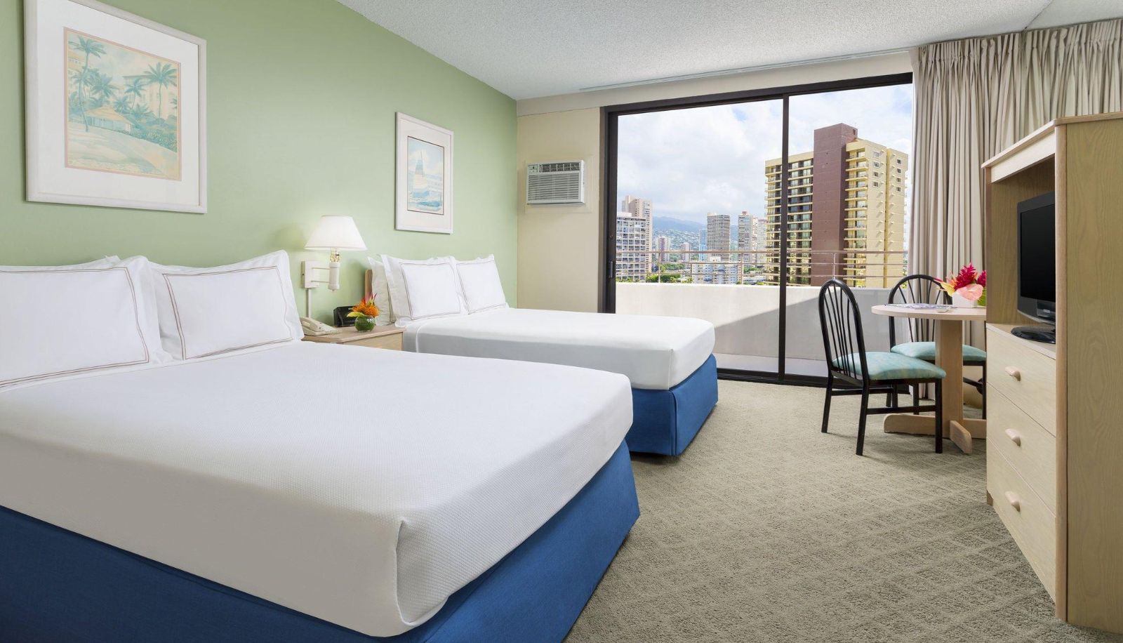 Room - Ambassador Hotel Waikiki