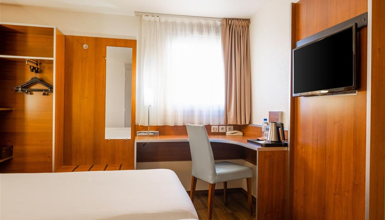 Zimmer - Comfort Hotel Aeroport Lyon St Exupery