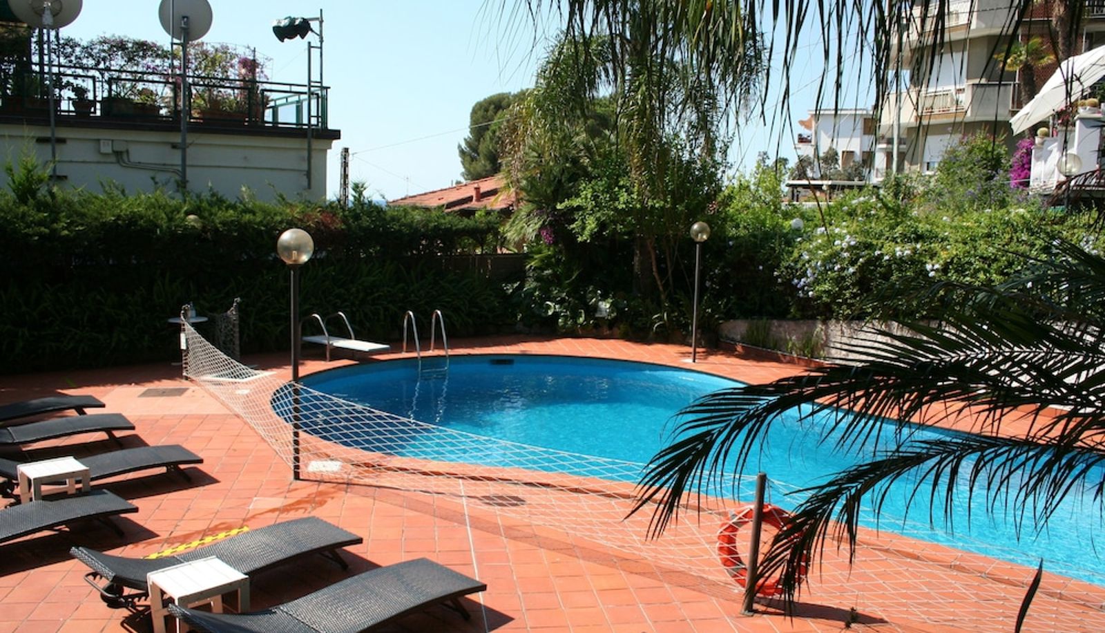 Piscina - Hotel Bobby Executive
