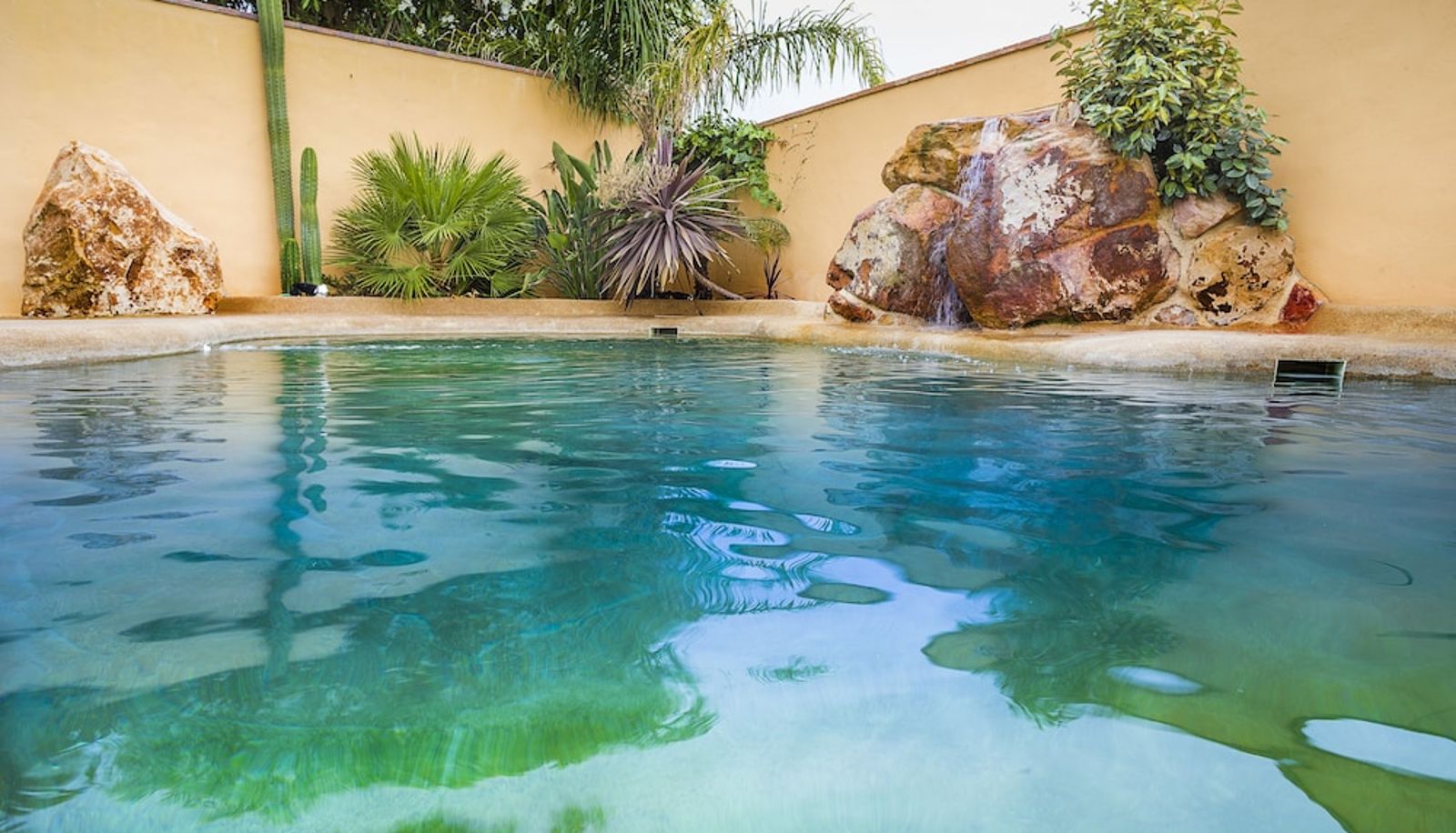 Piscina - Arohaz Hotel & Restaurante