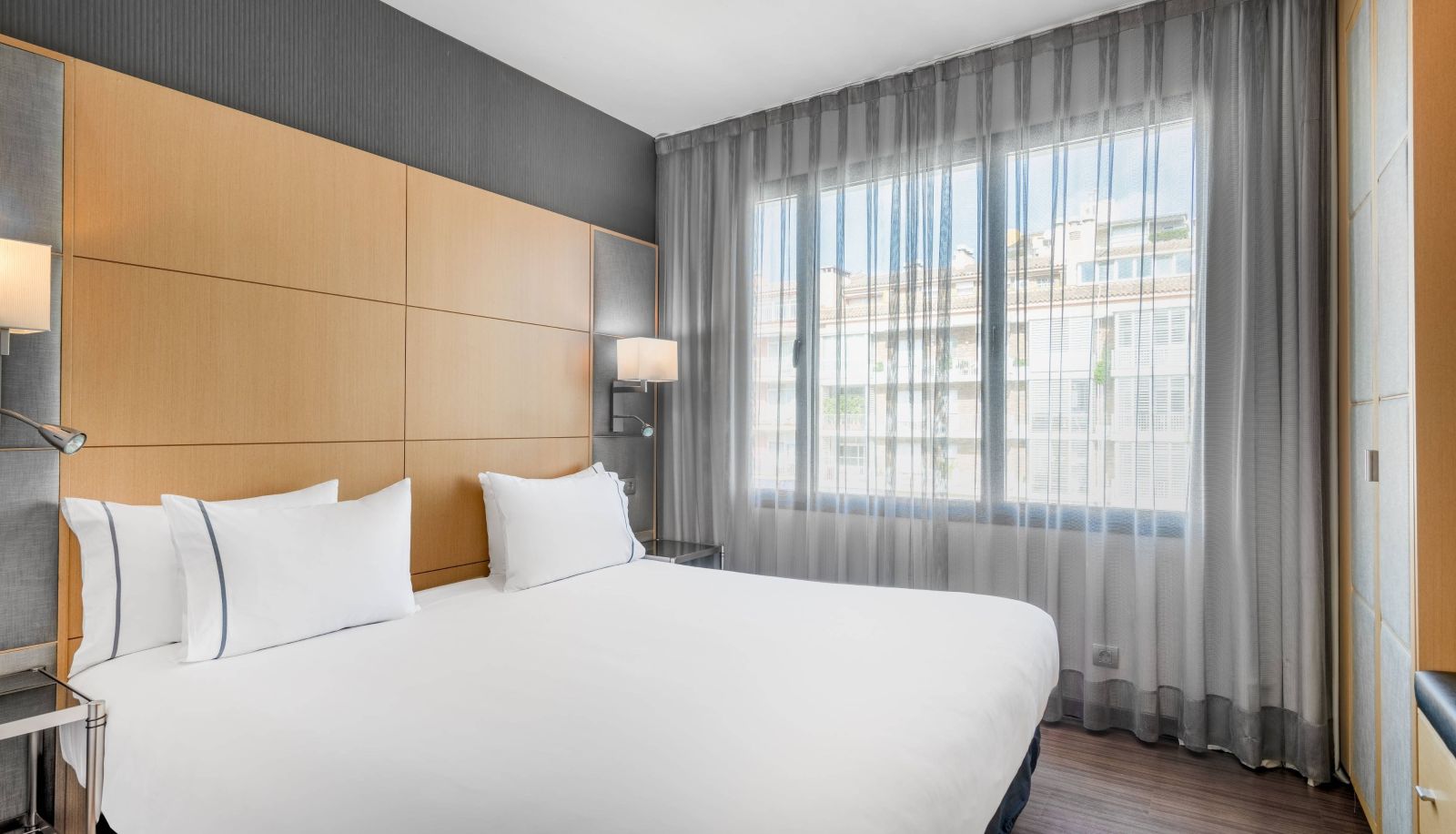 Camera - AC Hotels by Marriott Hotel Victoria Suites