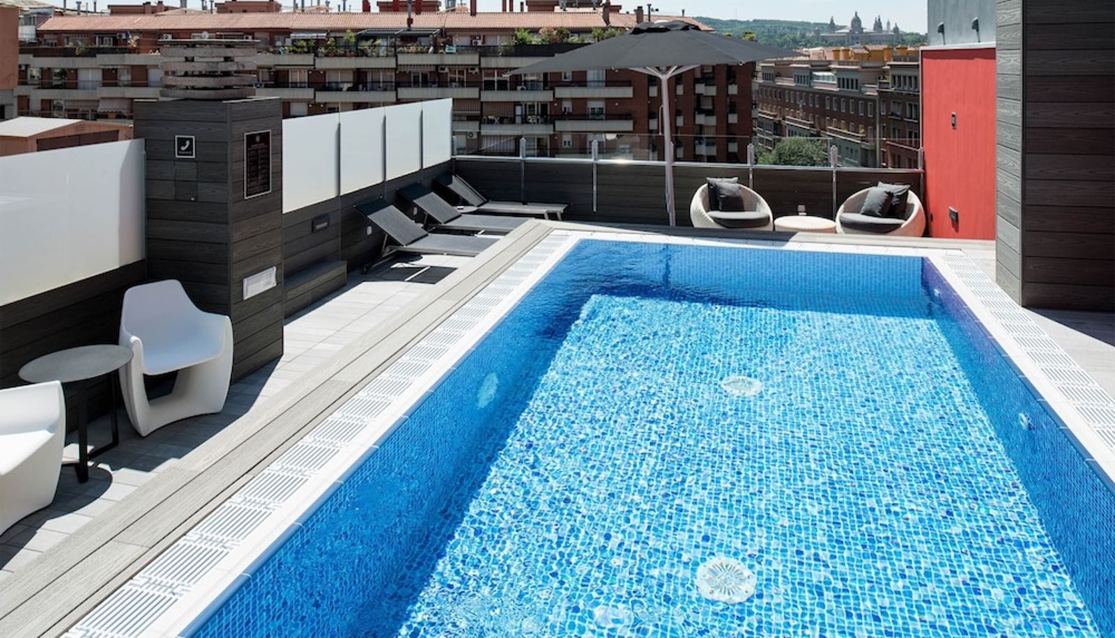 Pool - Catalonia Roma