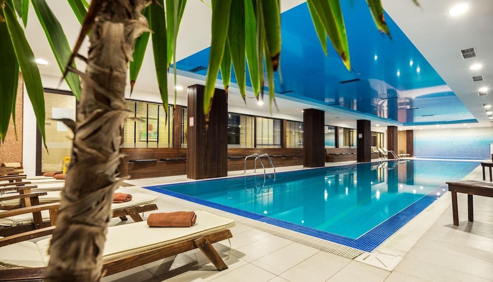Pool - Perun Lodge Hotel