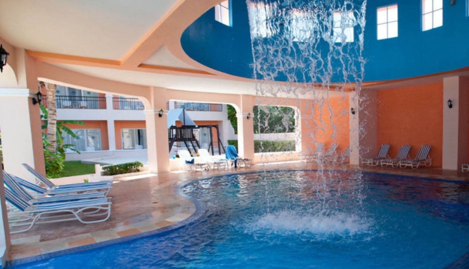 Pool - El Cozumeleño Beach Resort - All Inclusive