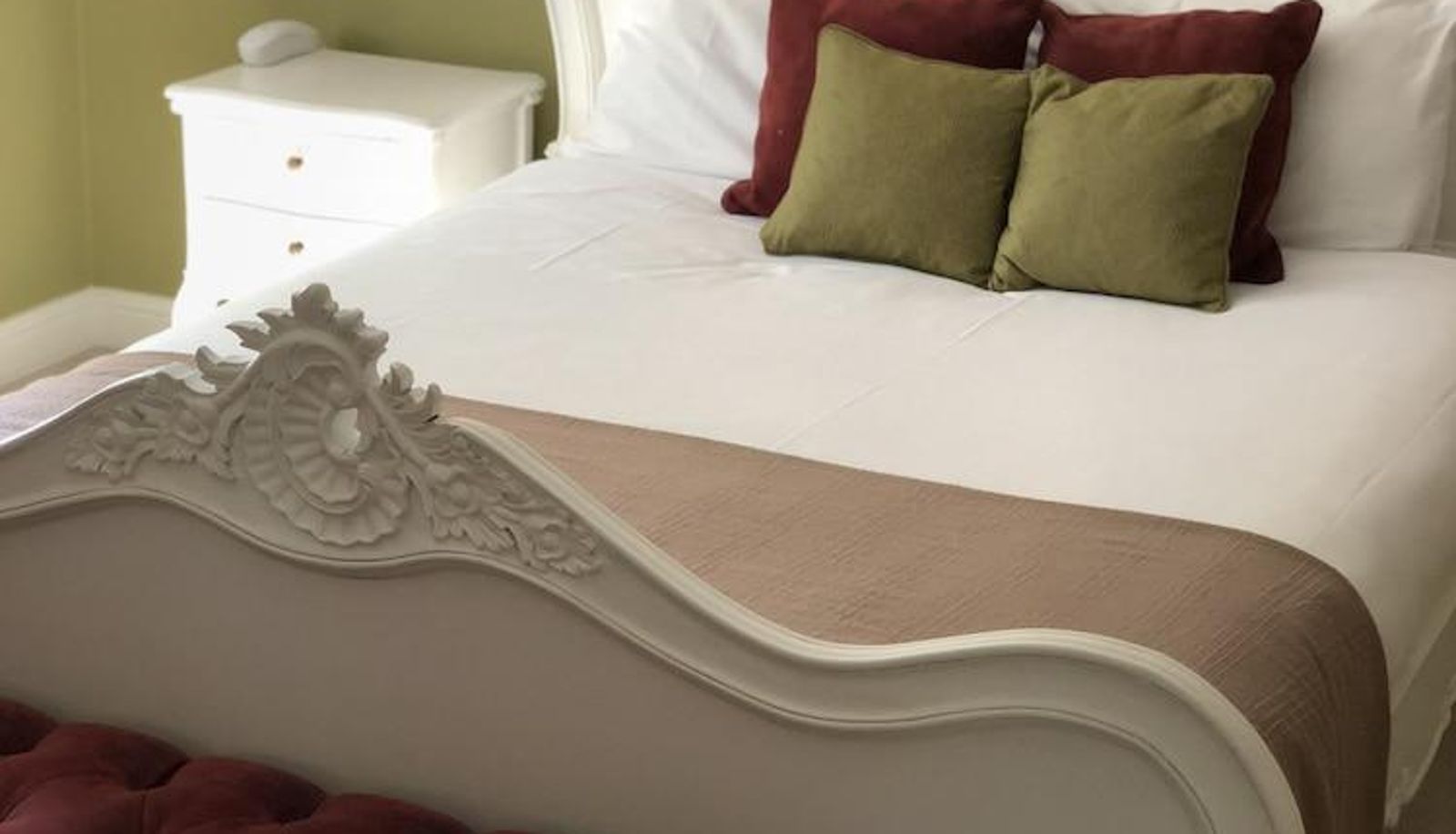 Room - FALCON HOTEL