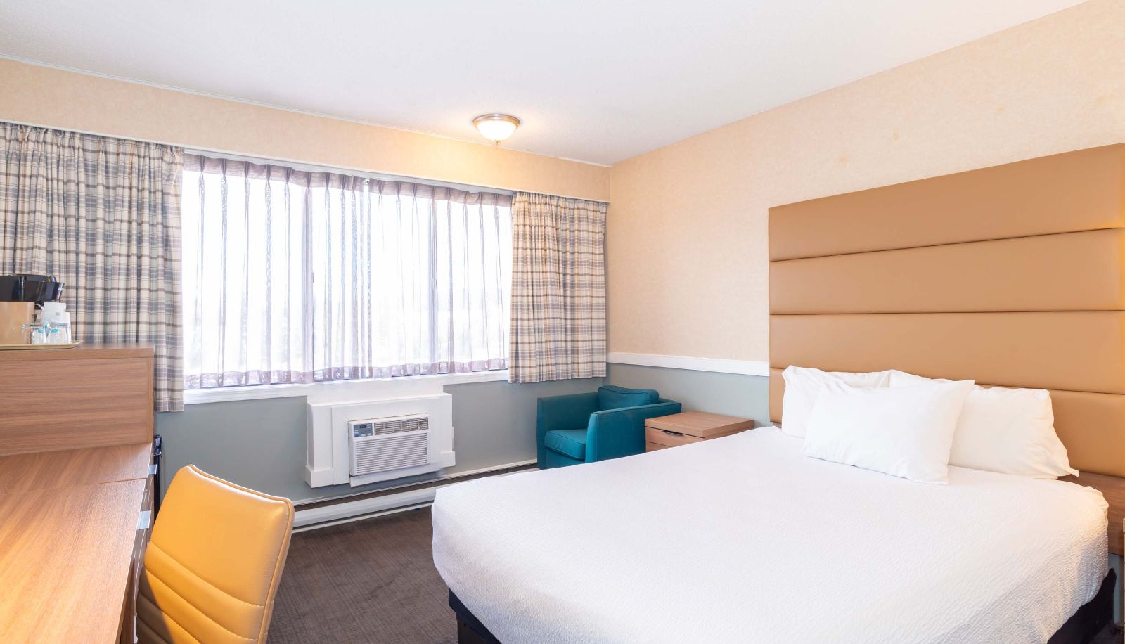 Room - Sandman Inn Cranbrook