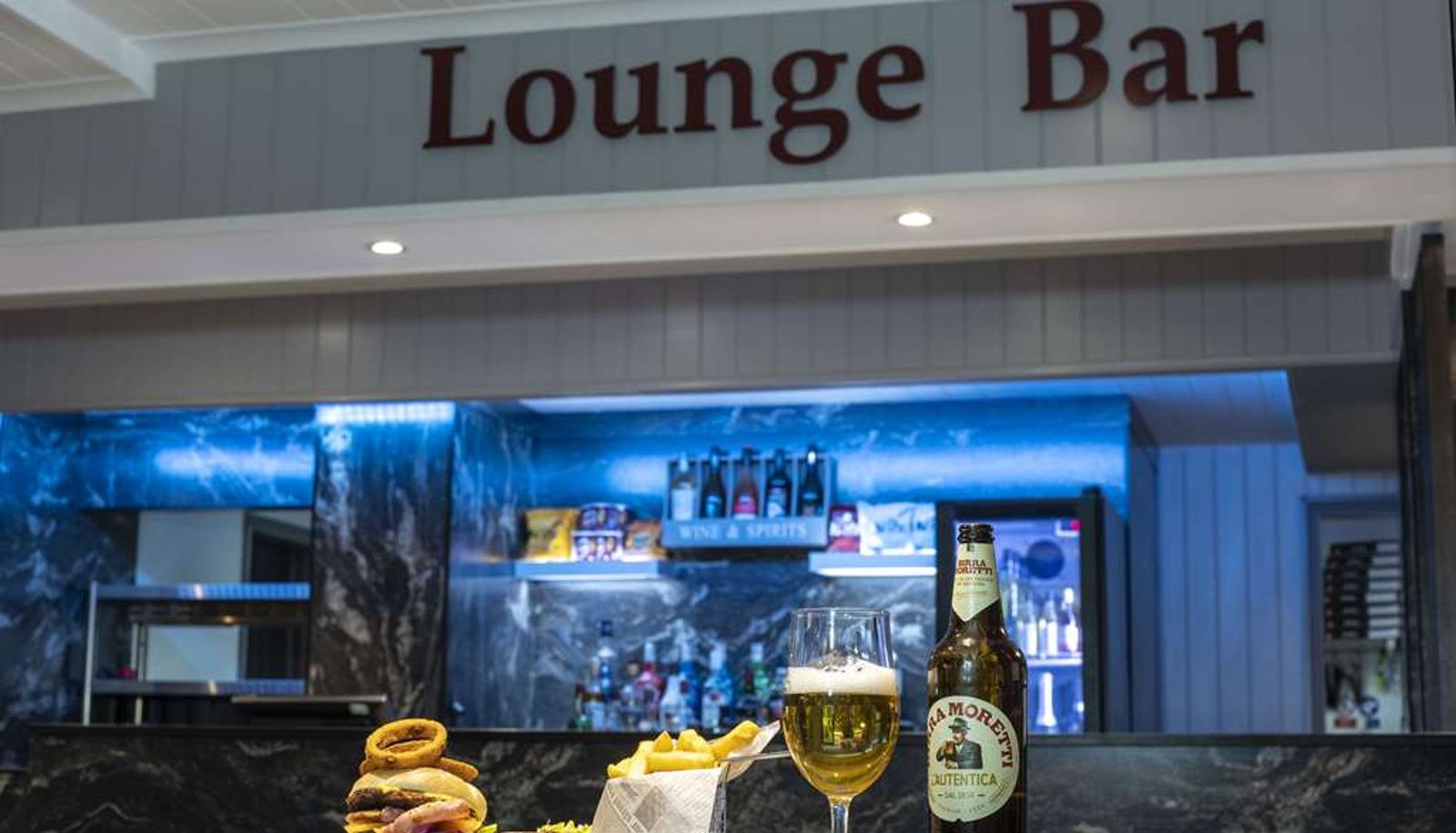Bar - Best Western Manor Hotel