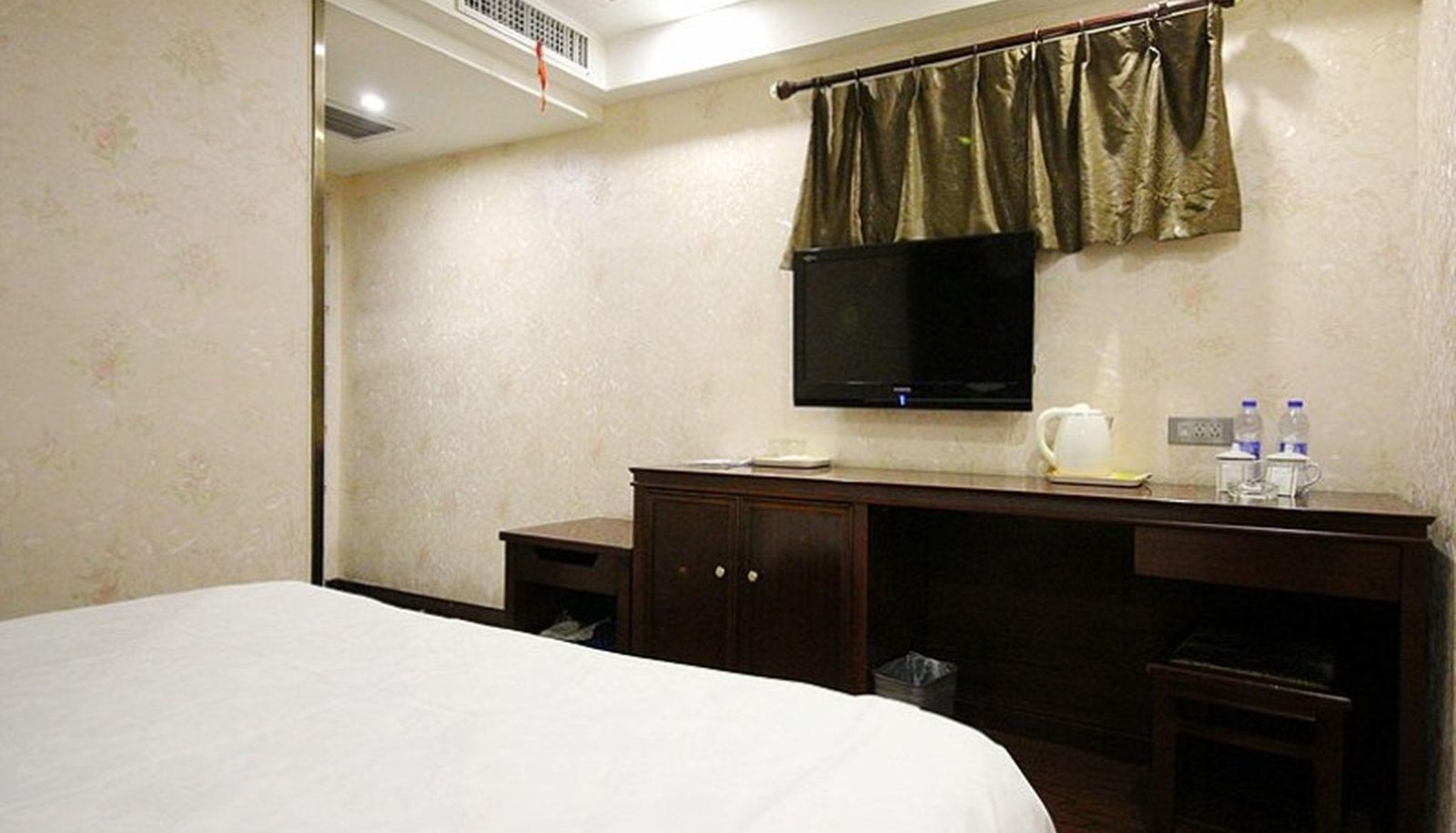 Camera - Greenhouse Business Hotel (Lanzhou Railway Station Subway Entrance/Exit A Store) East Huochezhan Road Branch