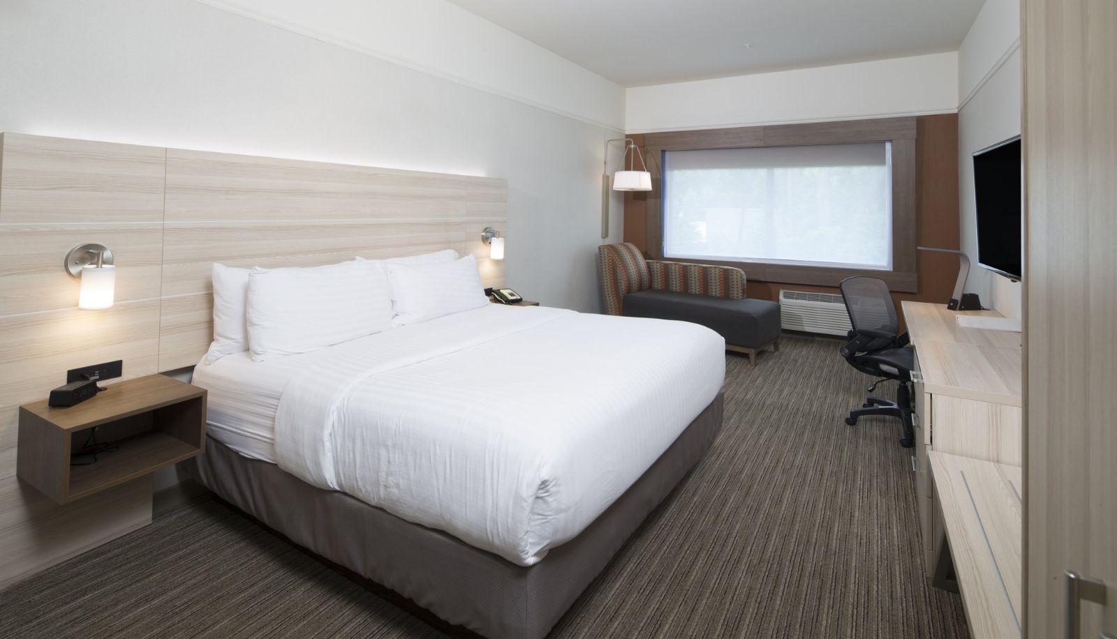 Camera - Holiday Inn Express & Suites LA PORTE by IHG
