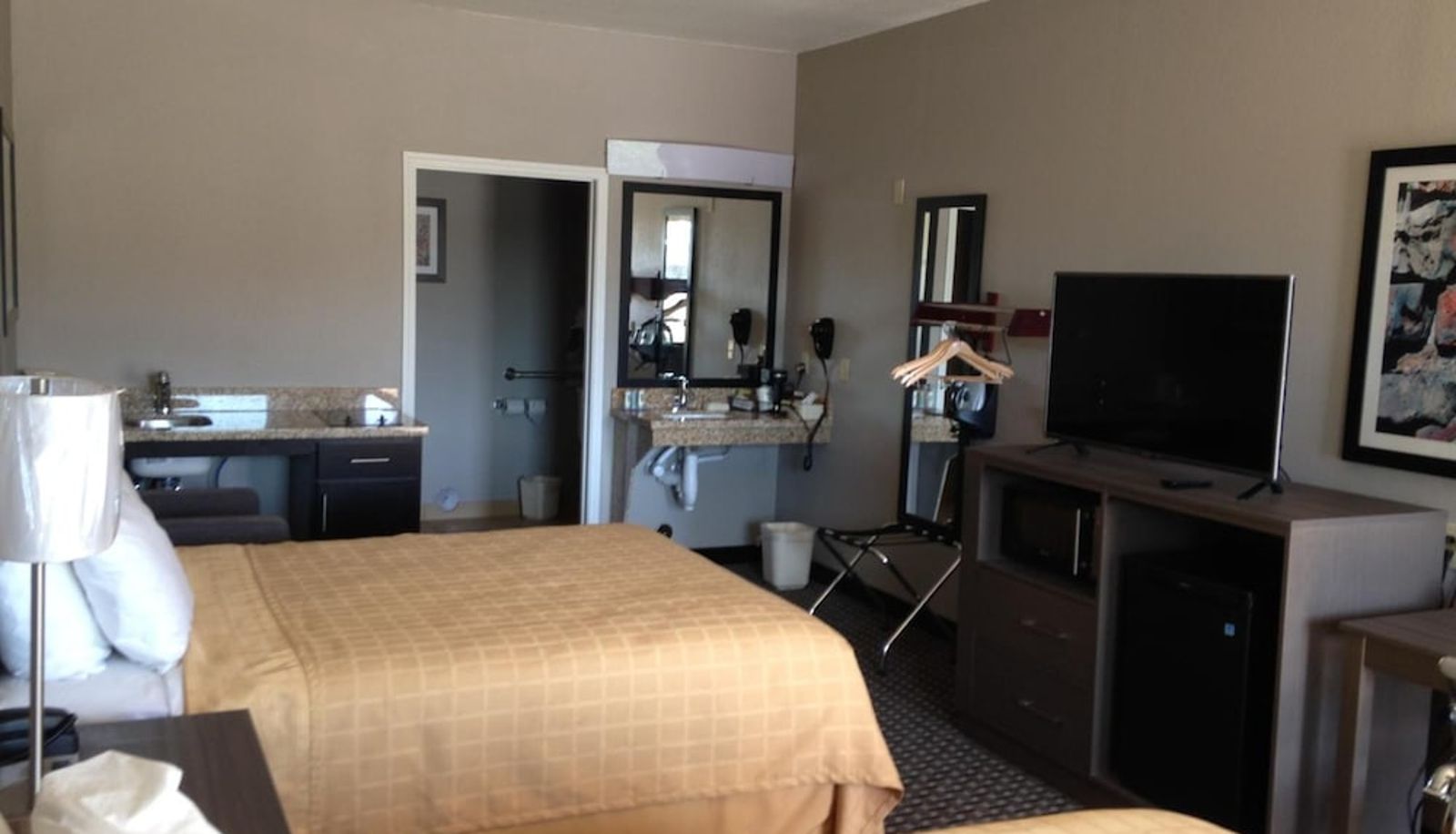 Standard room - Scottish Inns and Suites Cotulla TX