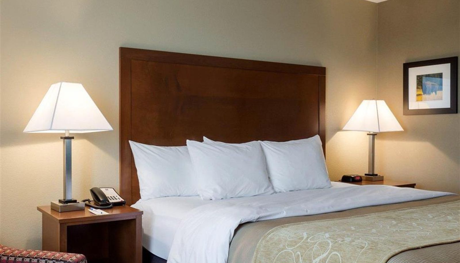 Room - Comfort Inn & Suites Watford City