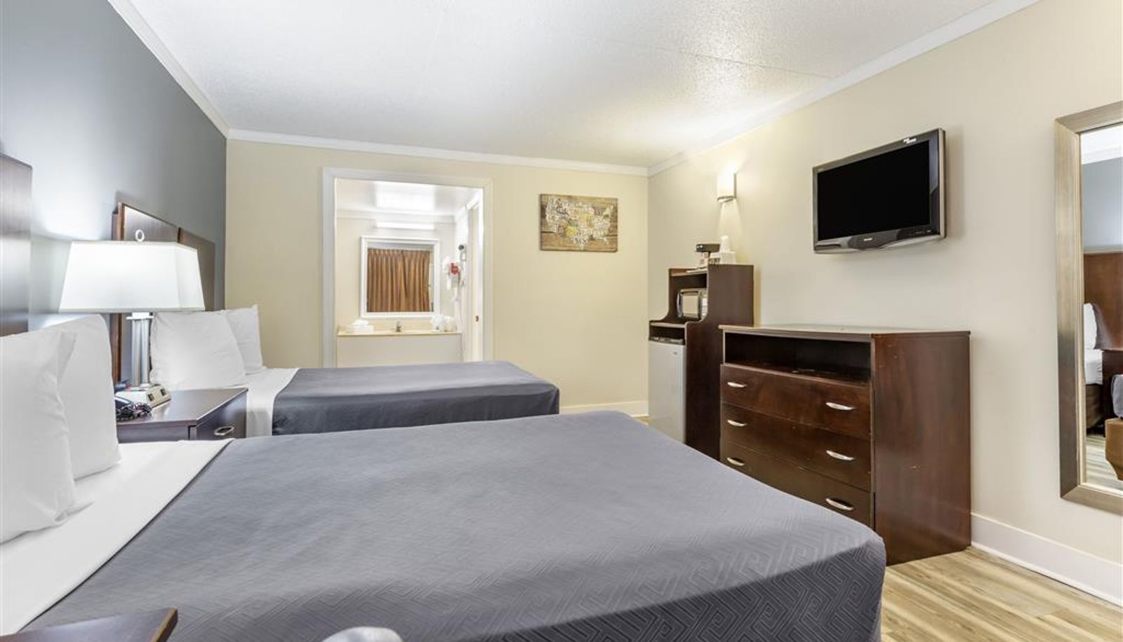 Camera - Econo Lodge Conway Central