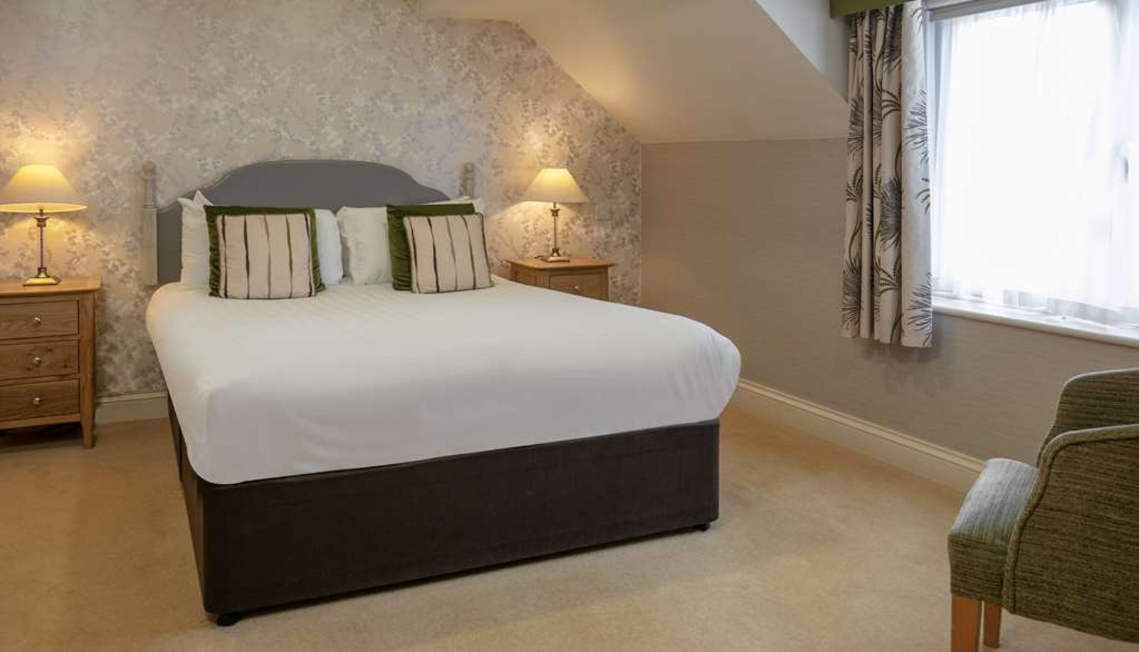 Room - KNIGHTS HILL HOTEL & SPA