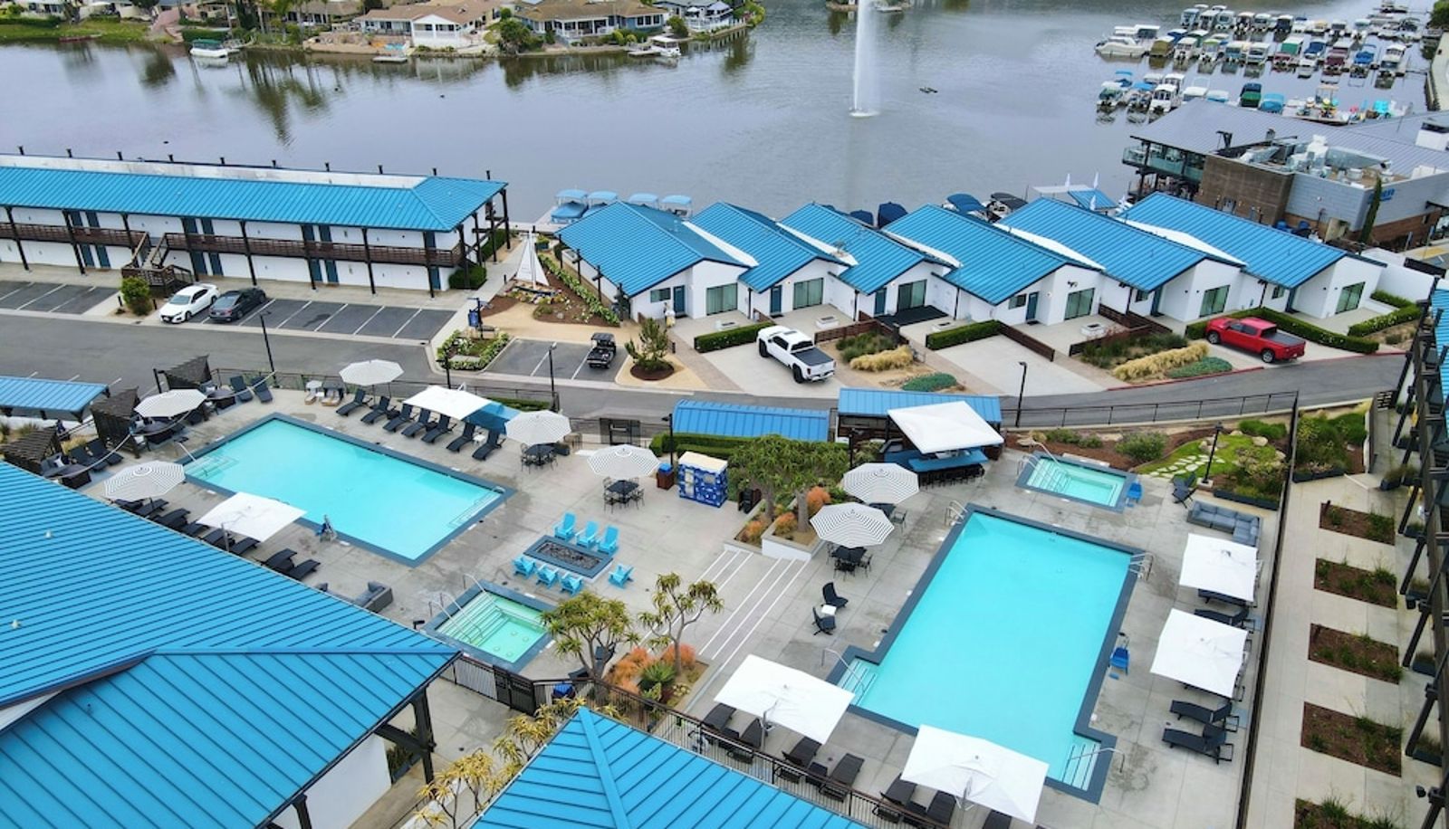 Pool - Lakehouse Resort
