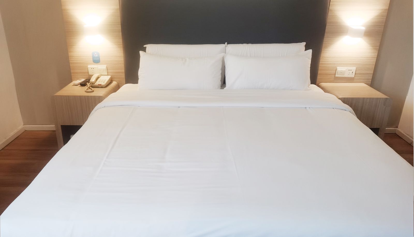 Zimmer - Hanting Qionghai Pedestrian Street Hotel Walking Street
