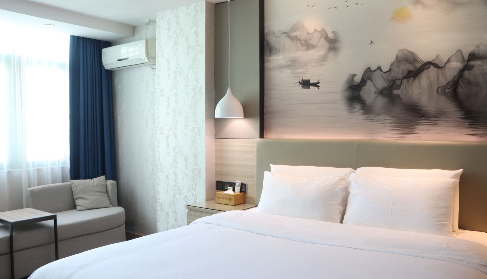 Camera - Hanting Shenzhen Maritime world merchants Road Hotel Zhaoshang Road