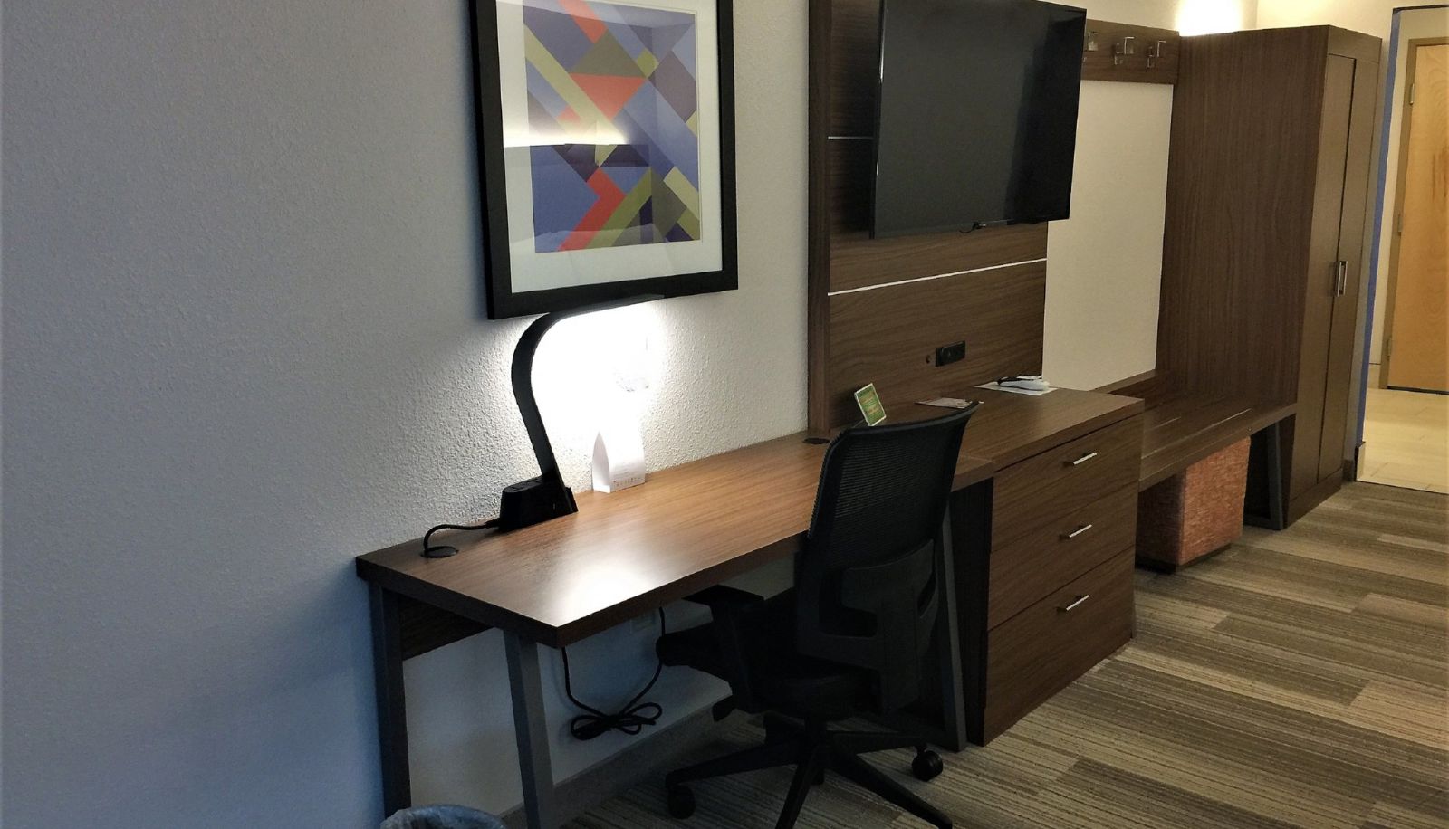 Room - Holiday Inn Express & Suites DANVILLE by IHG