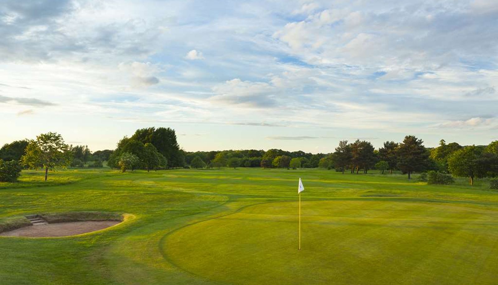Buitenaanzicht - Belton Woods Grantham