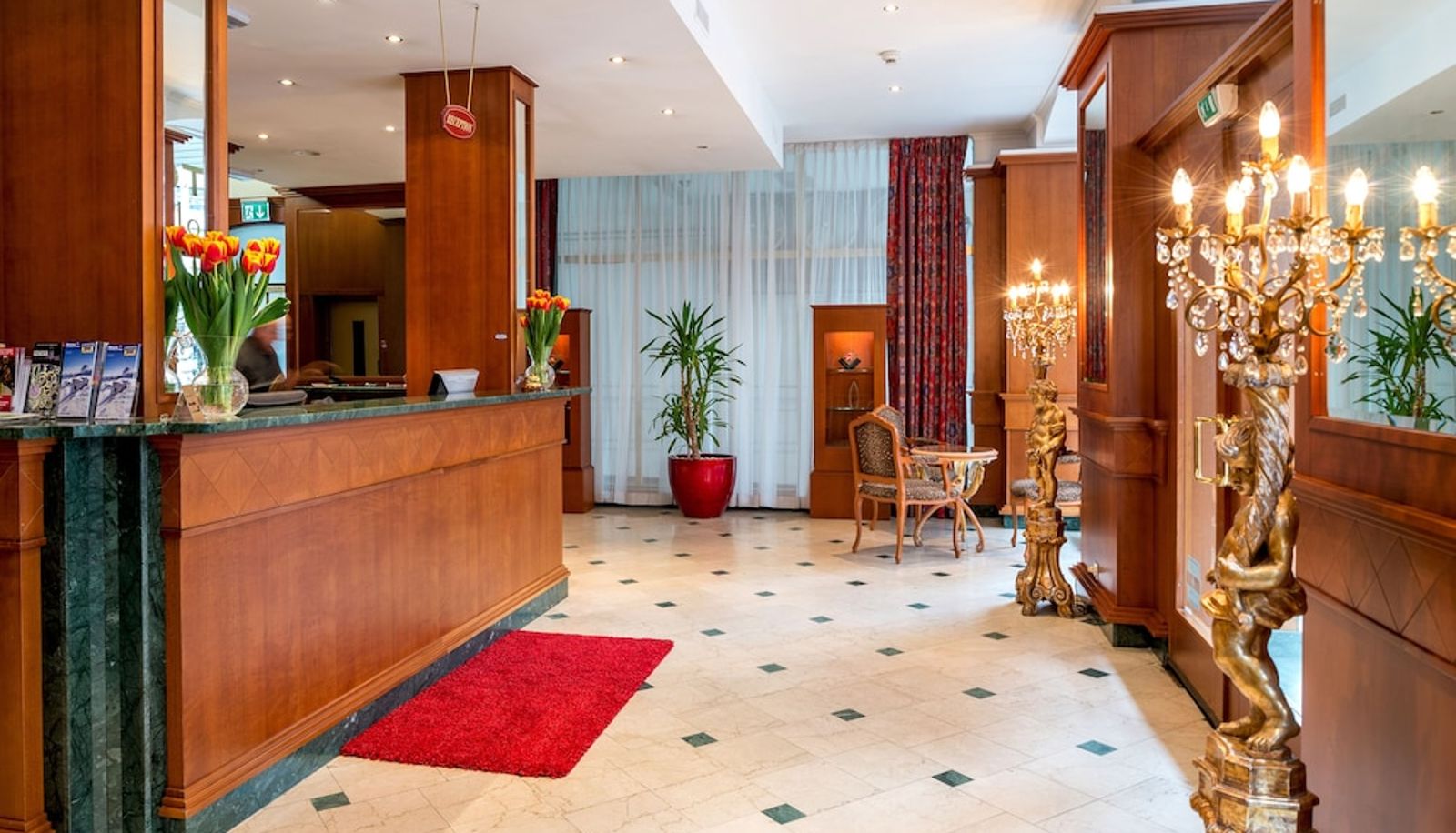 Reception - Hotel Diplomate