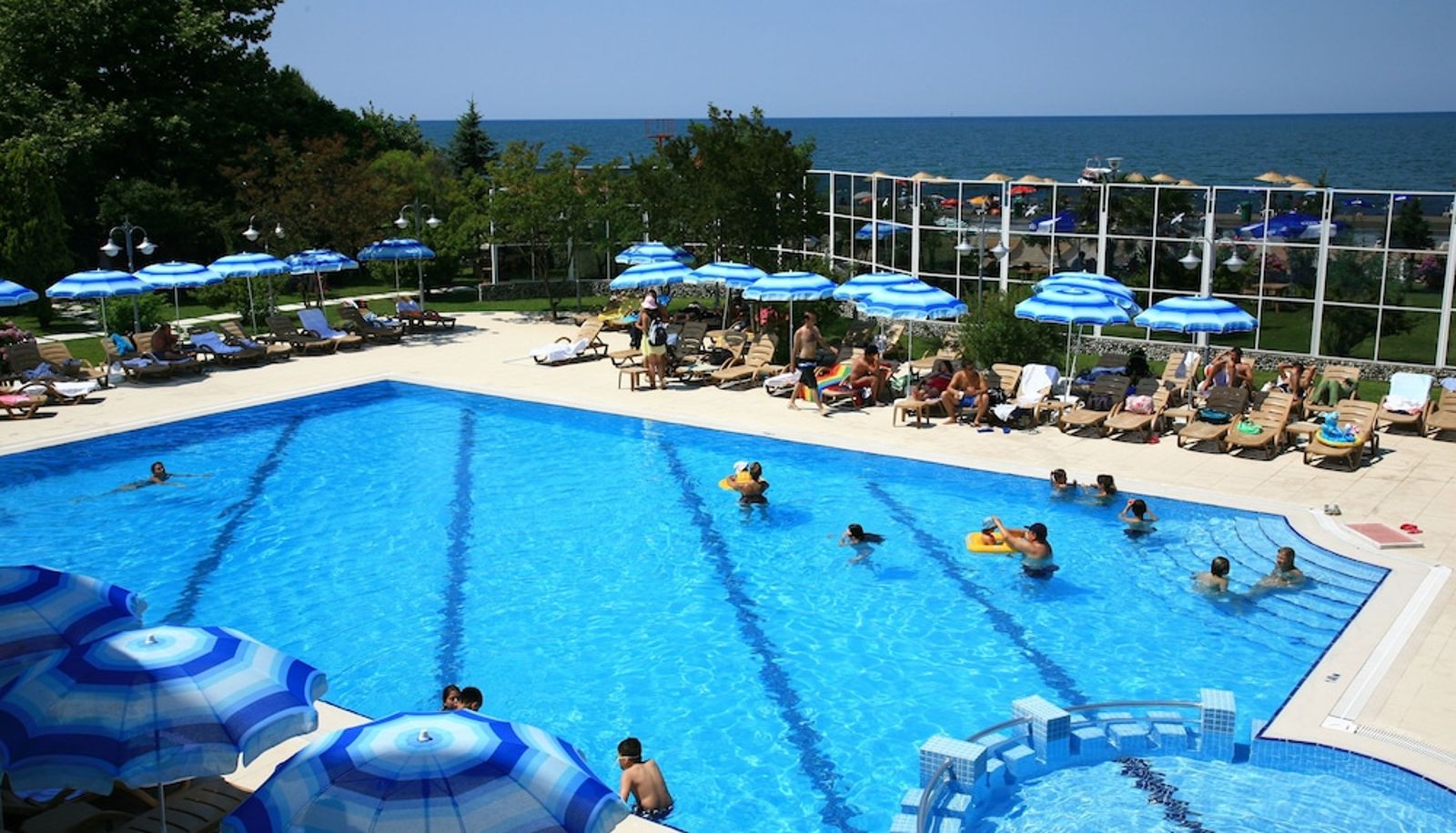 Piscina - Otel Akçakoca