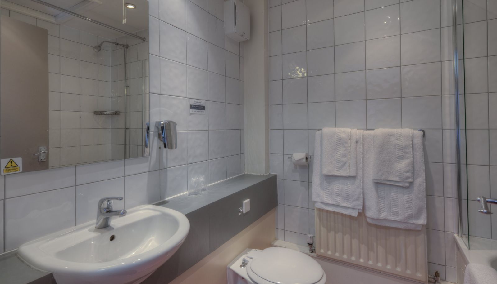 Room - Charnwood Arms Hotel