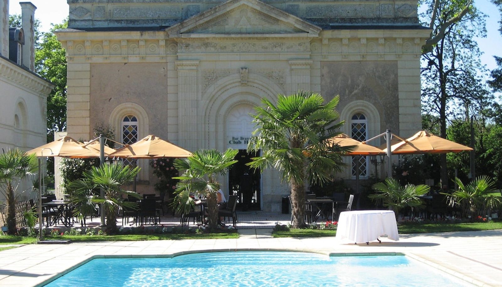 Pool - Château des Sept Tours