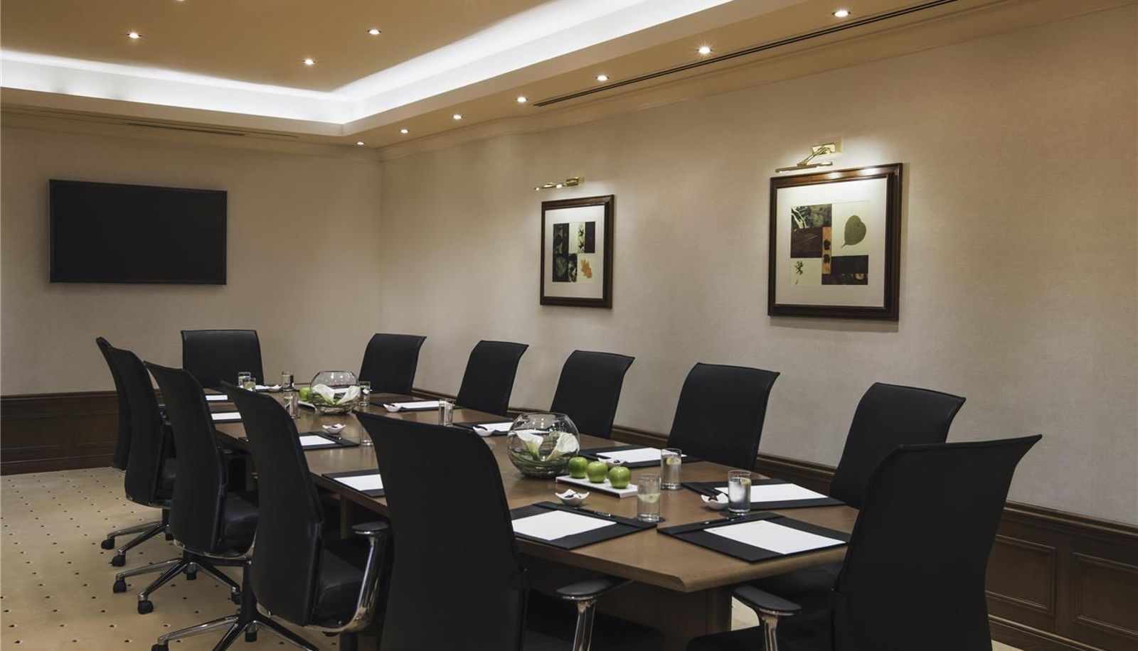 Konferenzraum - Mövenpick Doha