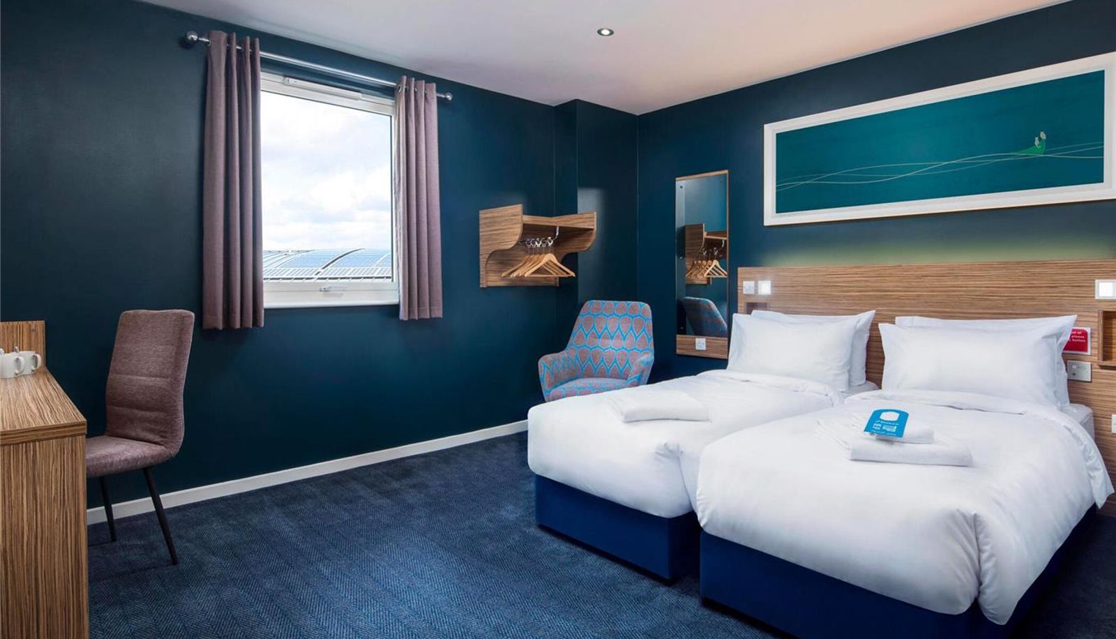 Camera - TRAVELODGE BIRMINGHAM ASTON