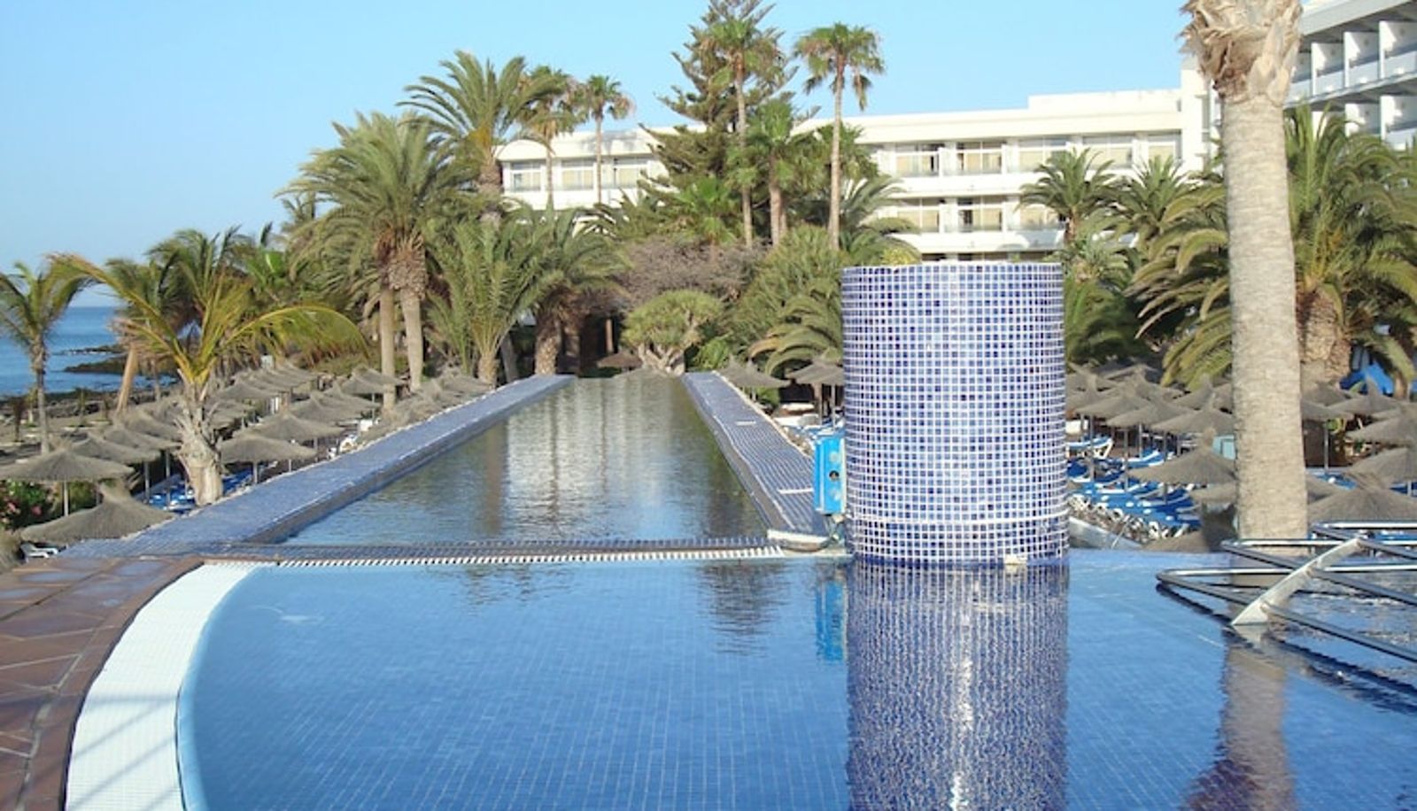 Piscina - VIK Hotel San Antonio