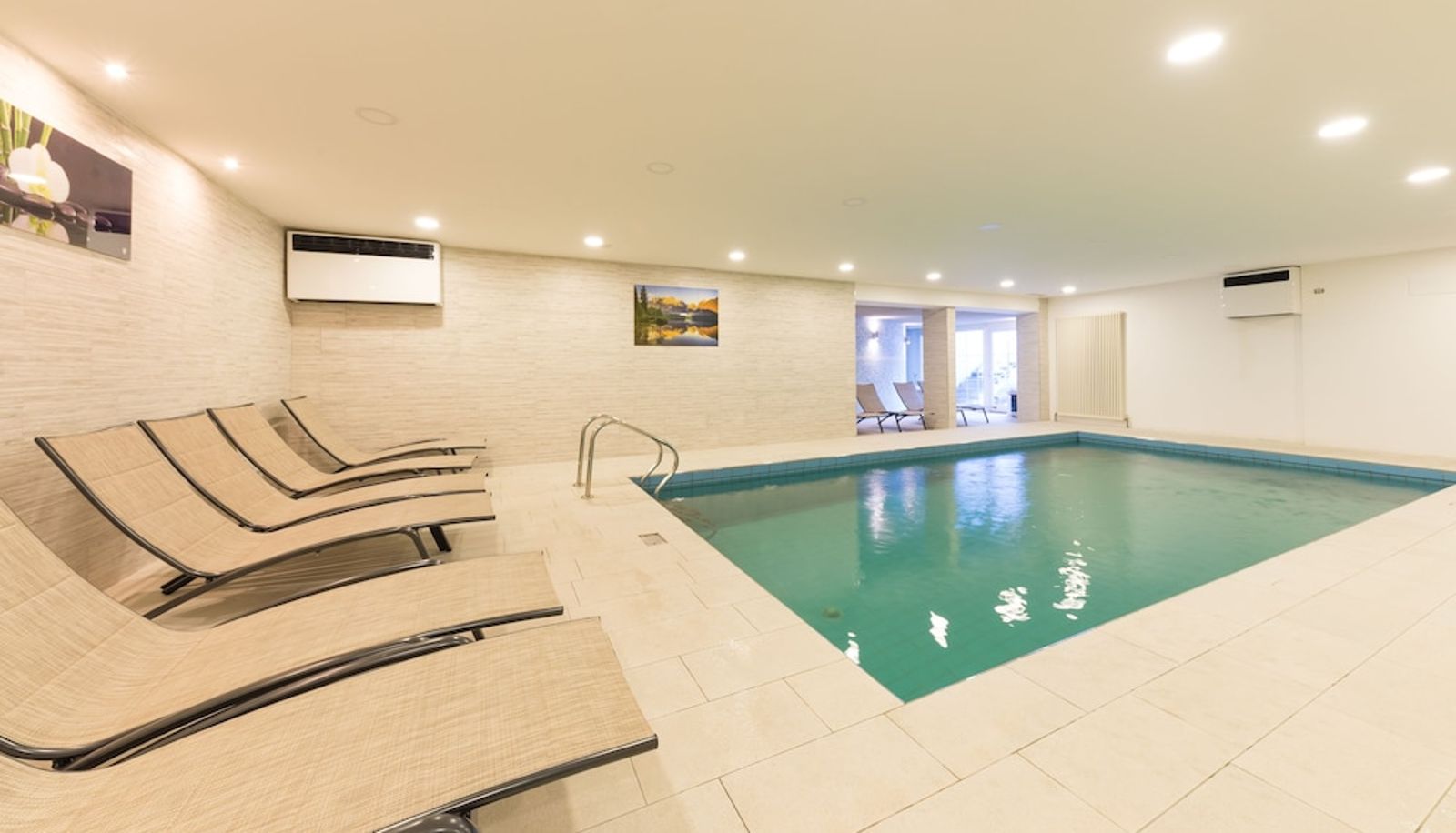 Pool - Hotel Hellweger